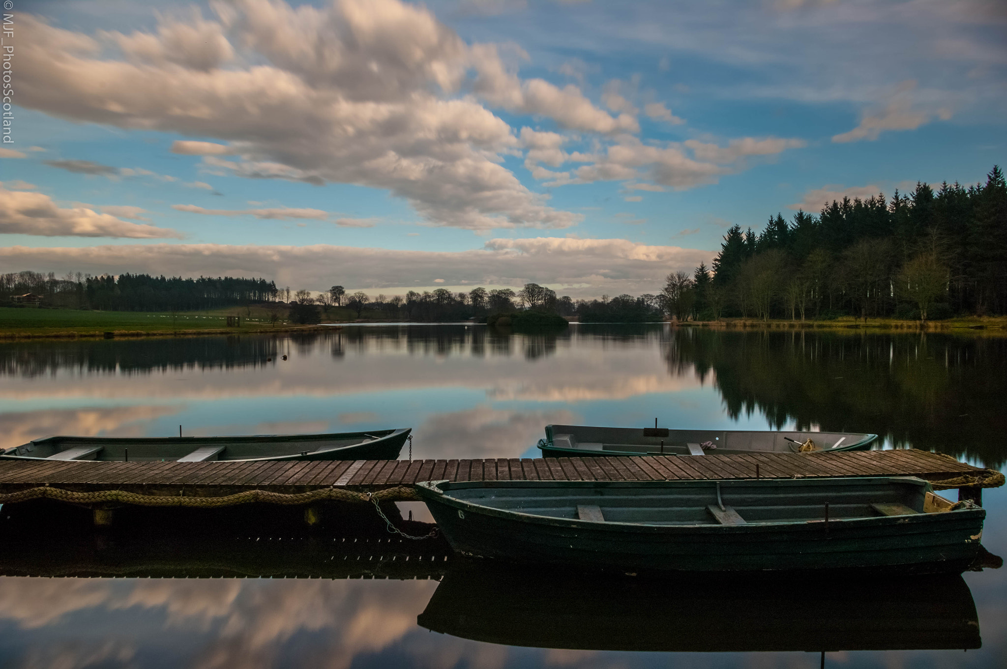 Samsung GX-20 sample photo. Pitfour lake looking stunning photography