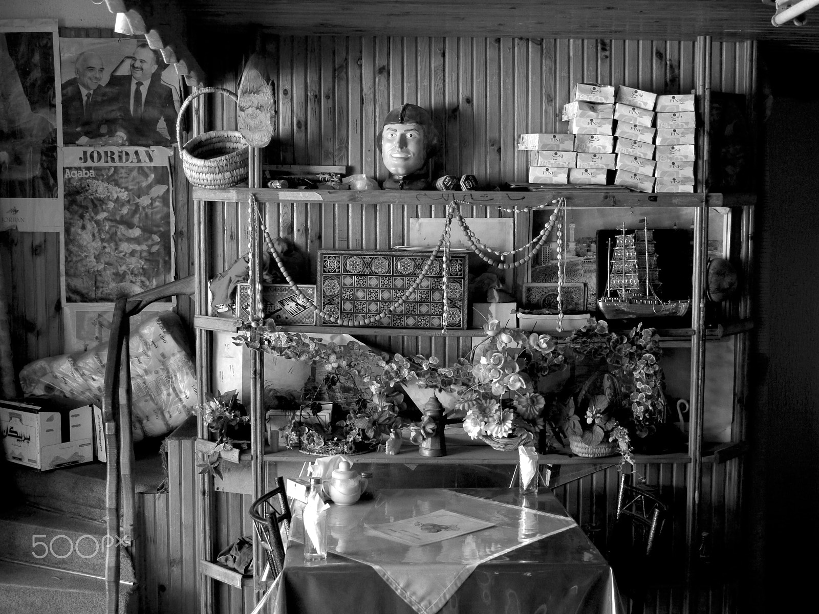 Panasonic Lumix DMC-G1 sample photo. Gift shop/cafe - karak, jordan. photography