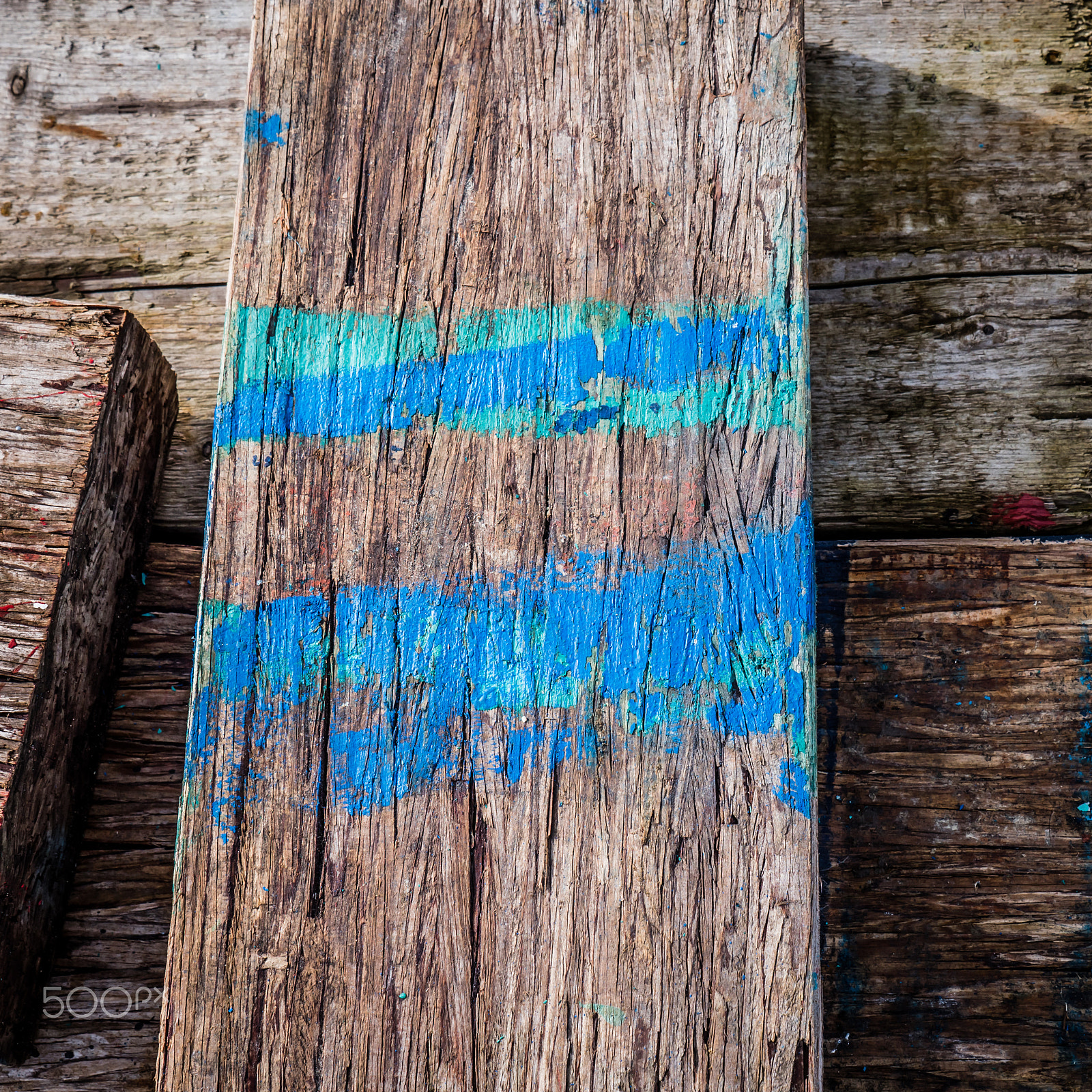 Panasonic Lumix DMC-GX8 sample photo. Painted wooden planks photography