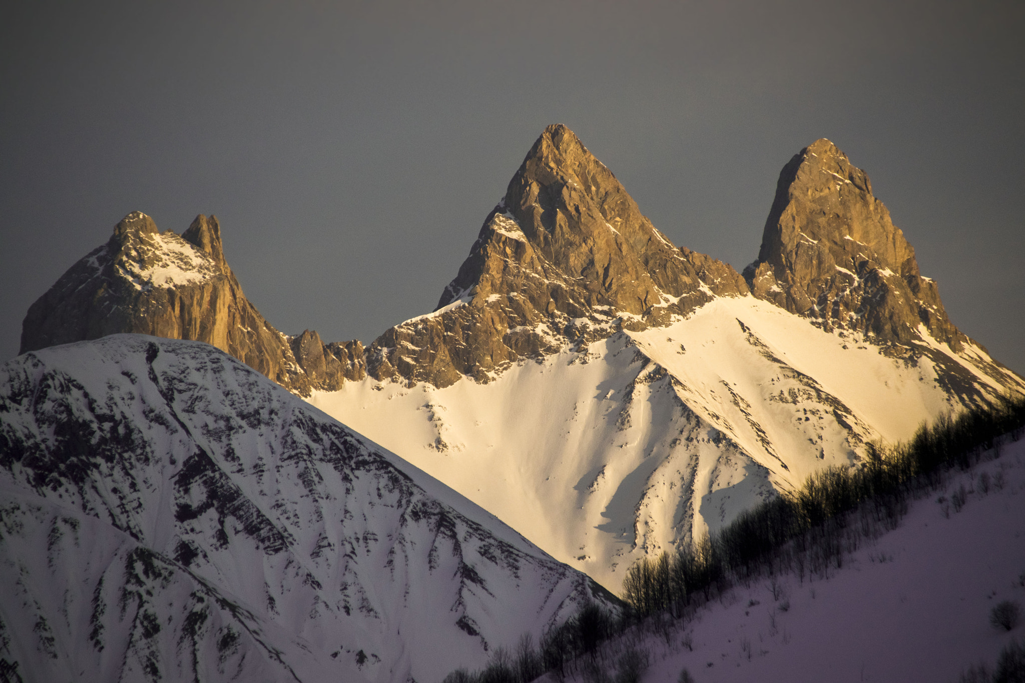 Sigma 18-250mm F3.5-6.3 DC Macro OS HSM sample photo. In the alpine land photography