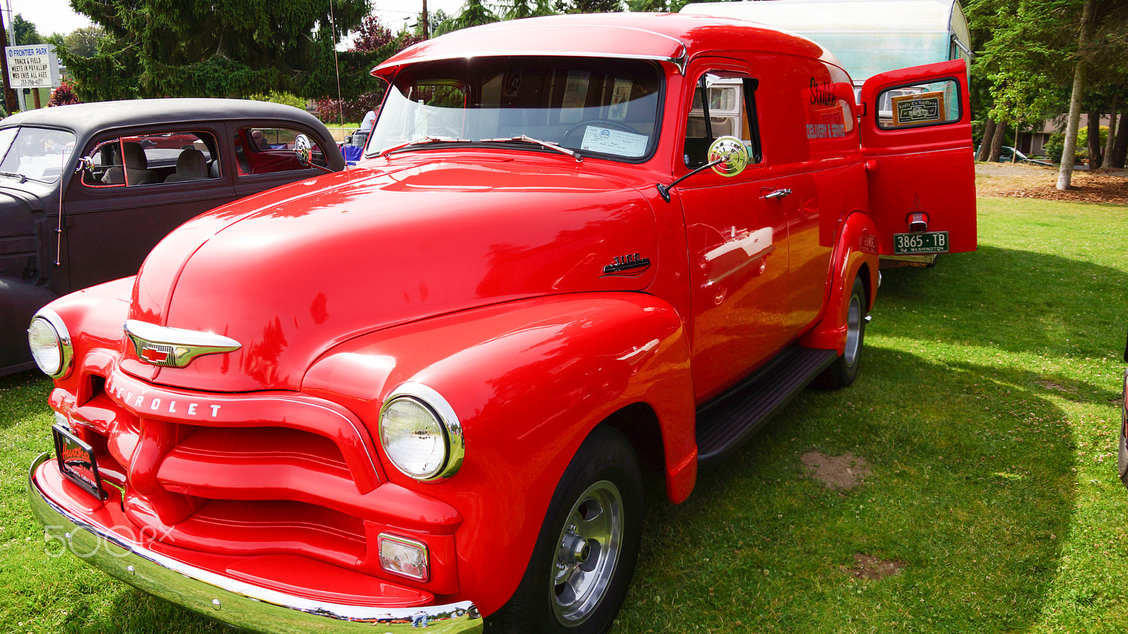 Sony DT 18-135mm F3.5-5.6 SAM sample photo. Chevy panel van photography