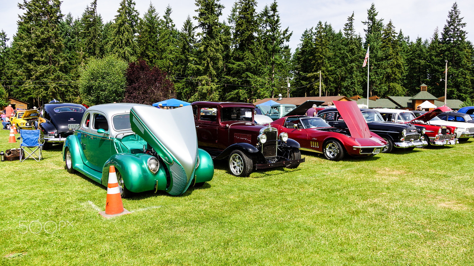 Sony DT 18-135mm F3.5-5.6 SAM sample photo. Hot rod show photography