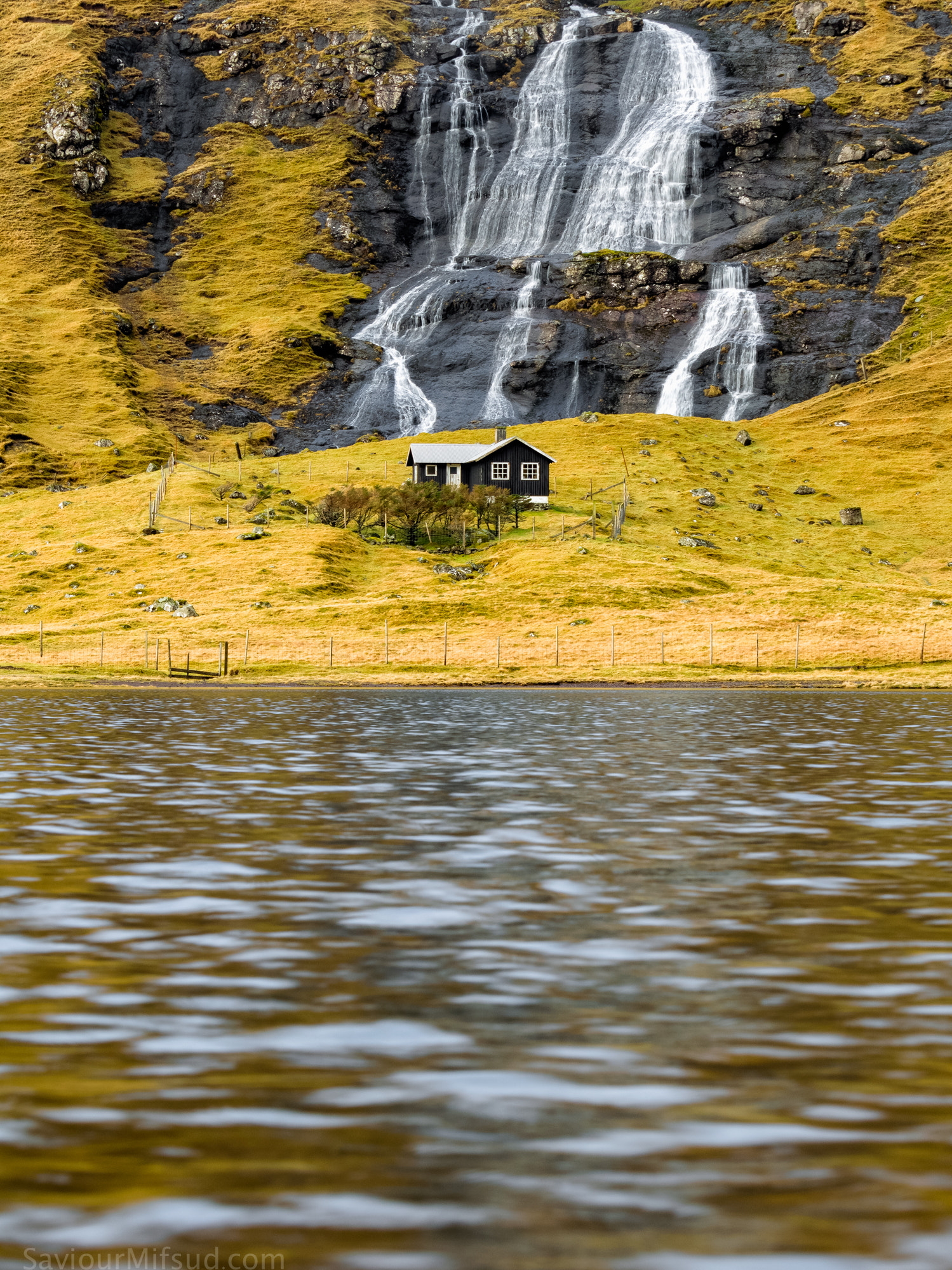 Canon EF-S 55-250mm F4-5.6 IS STM sample photo. Cabin life photography