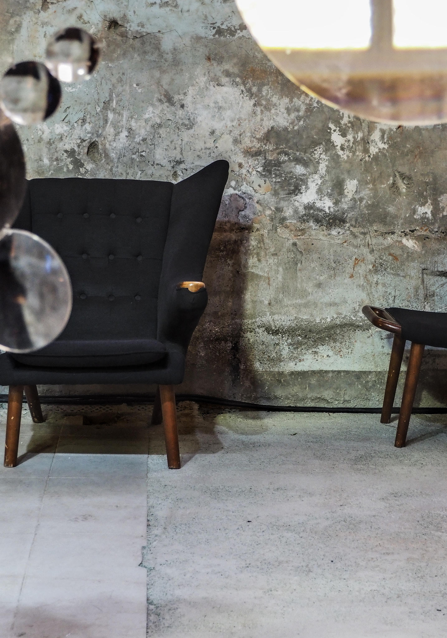 Olympus OM-D E-M5 II sample photo. Reserved chair photography