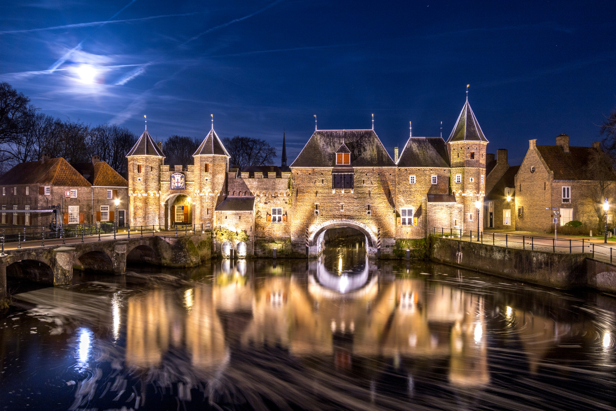 Canon EOS 760D (EOS Rebel T6s / EOS 8000D) sample photo. Amersfoort koppelpoort right photography