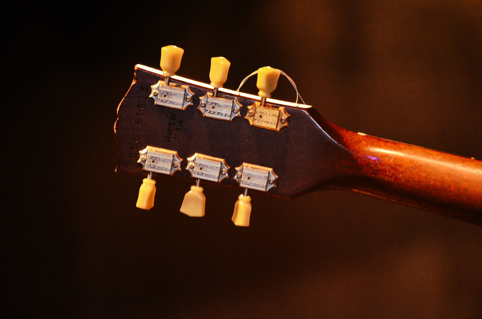 Sigma 70-200mm F2.8 EX DG OS HSM sample photo. Guitar neck photography