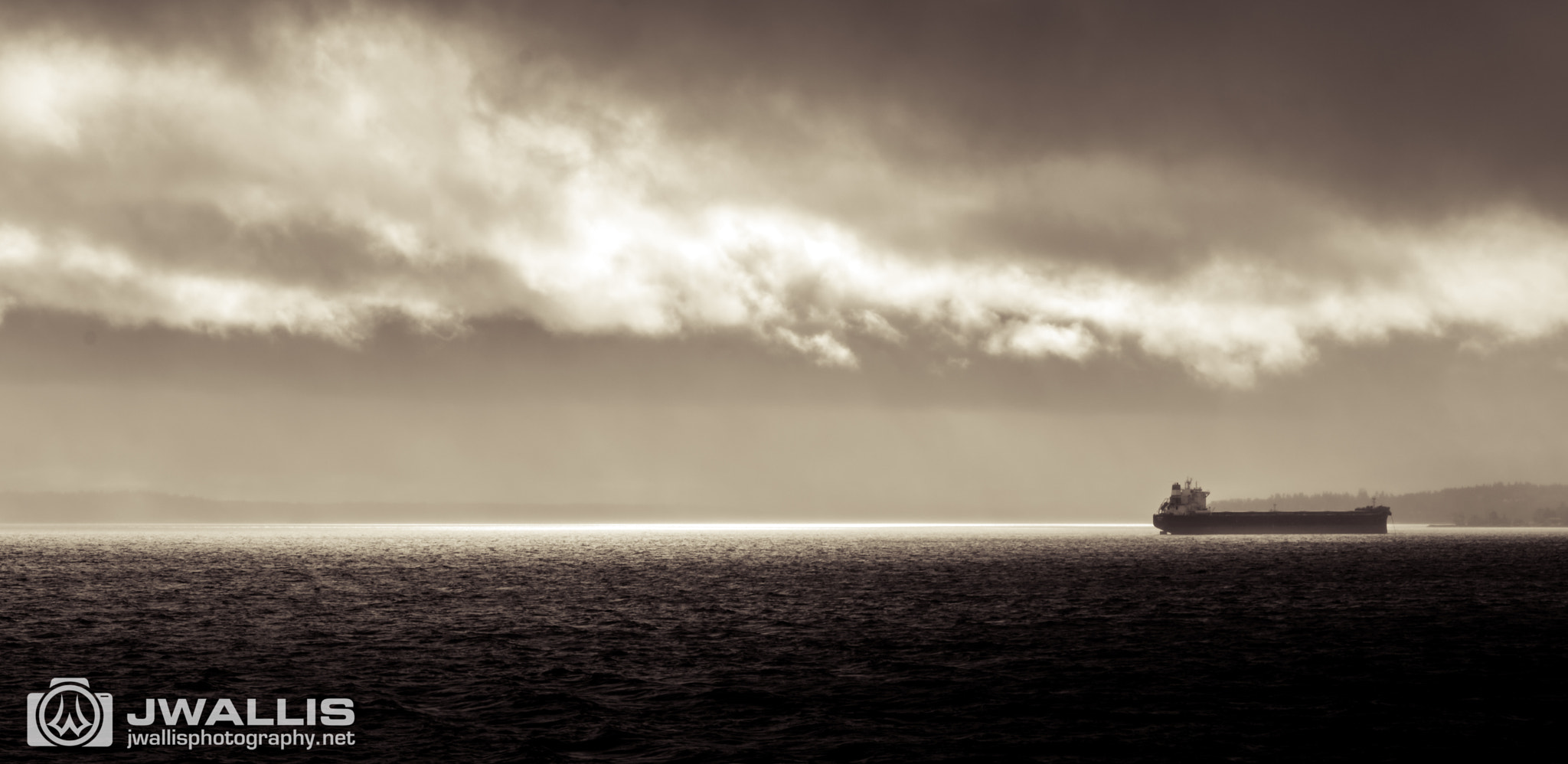 Sigma 18-35mm F1.8 DC HSM Art sample photo. Rain in the sound photography