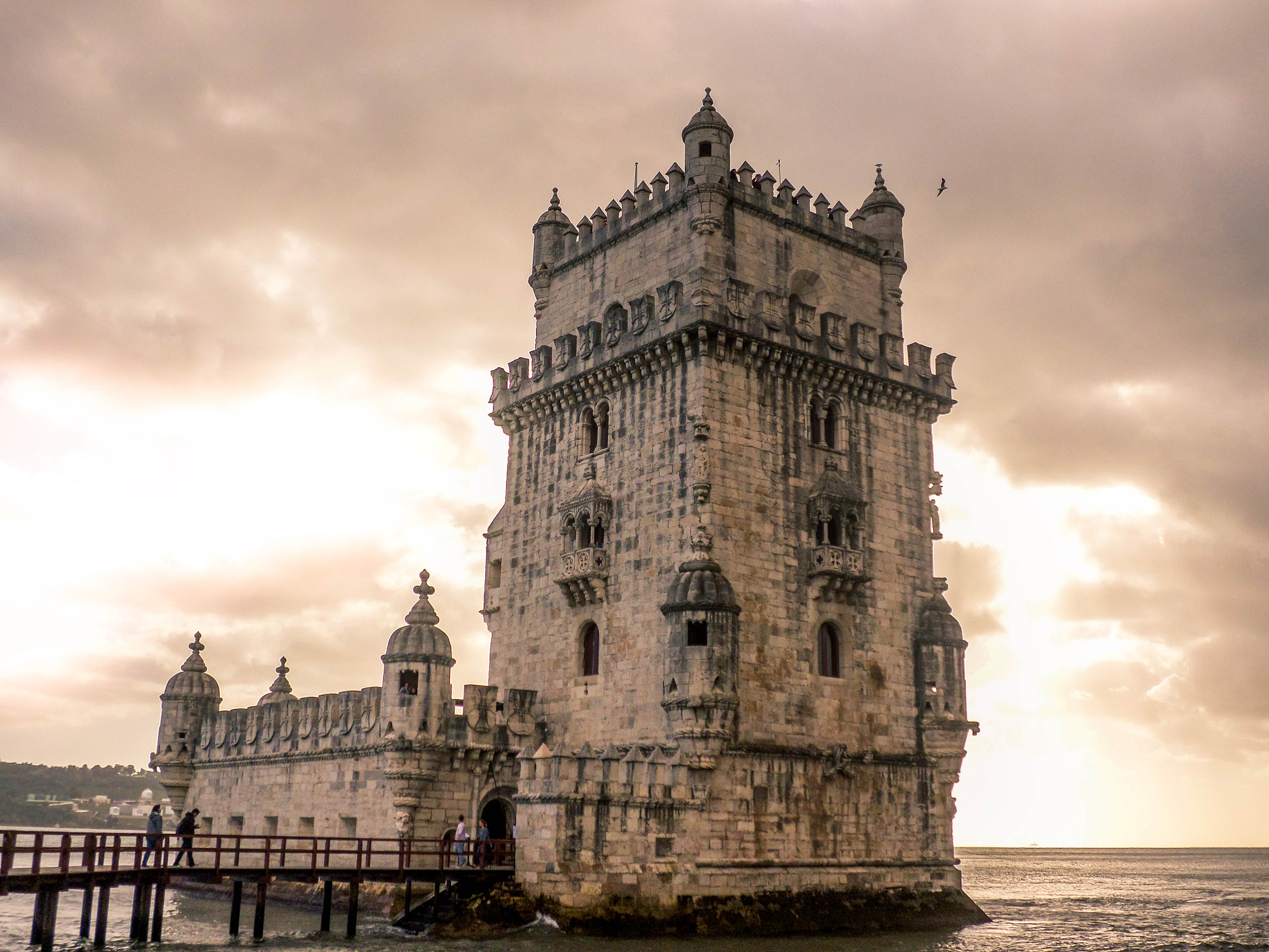 Samsung ST72/ST73 sample photo. Belém tower photography