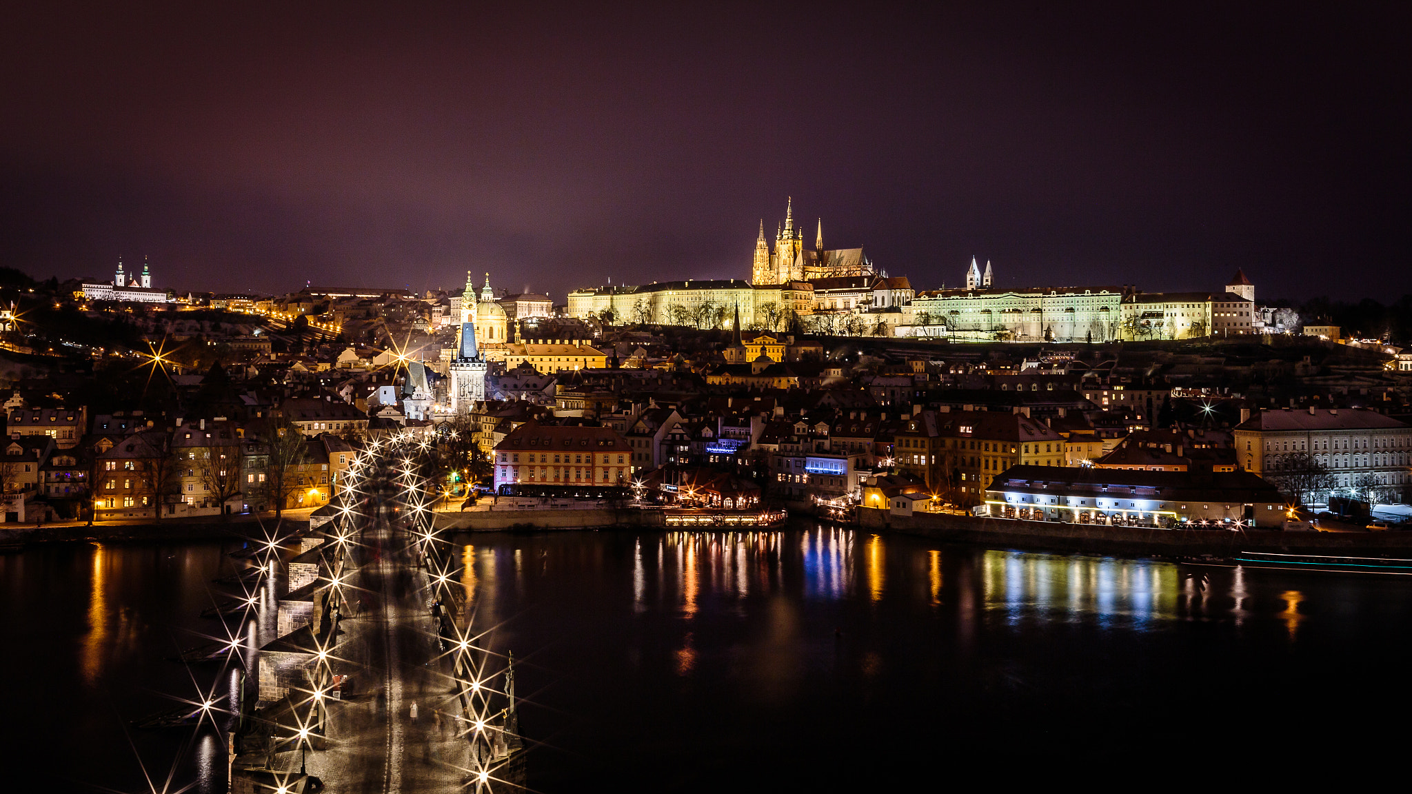 Canon EF 35mm F2 IS USM sample photo. Prague photography