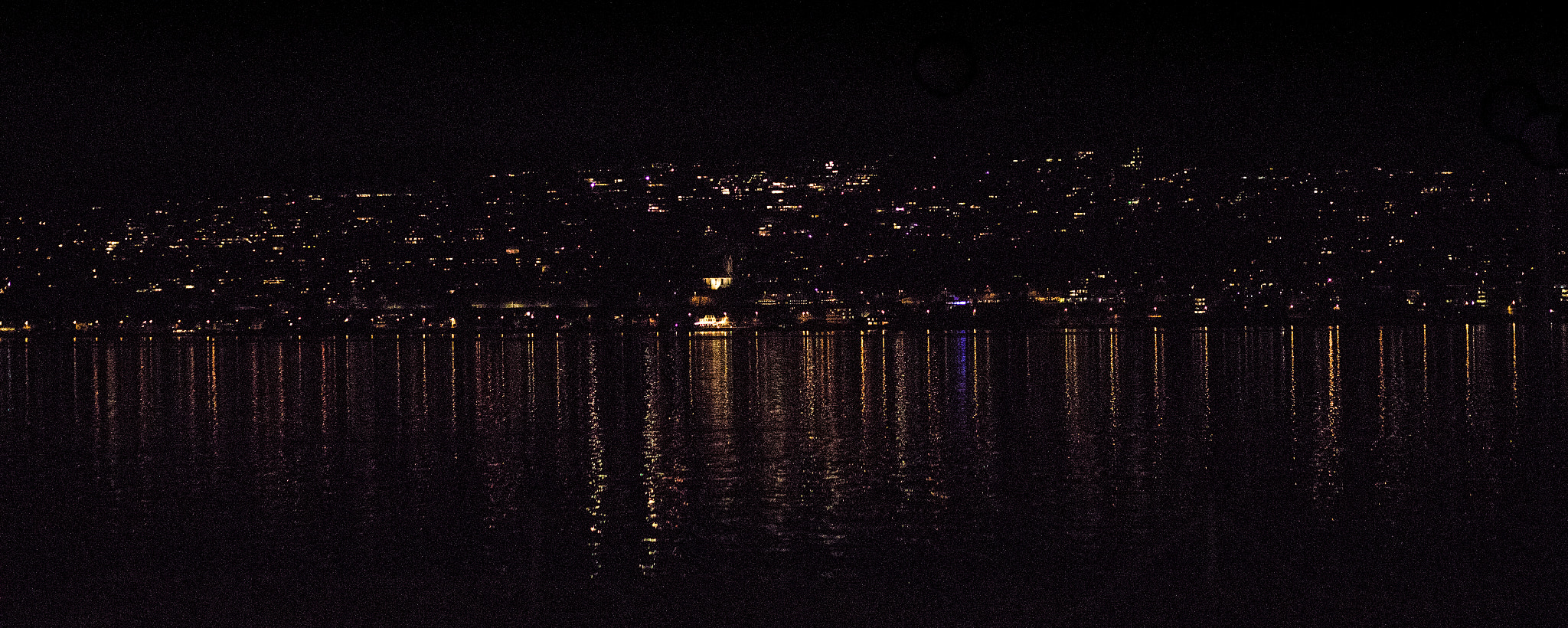 Canon EF 85mm F1.8 USM sample photo. Water lights photography