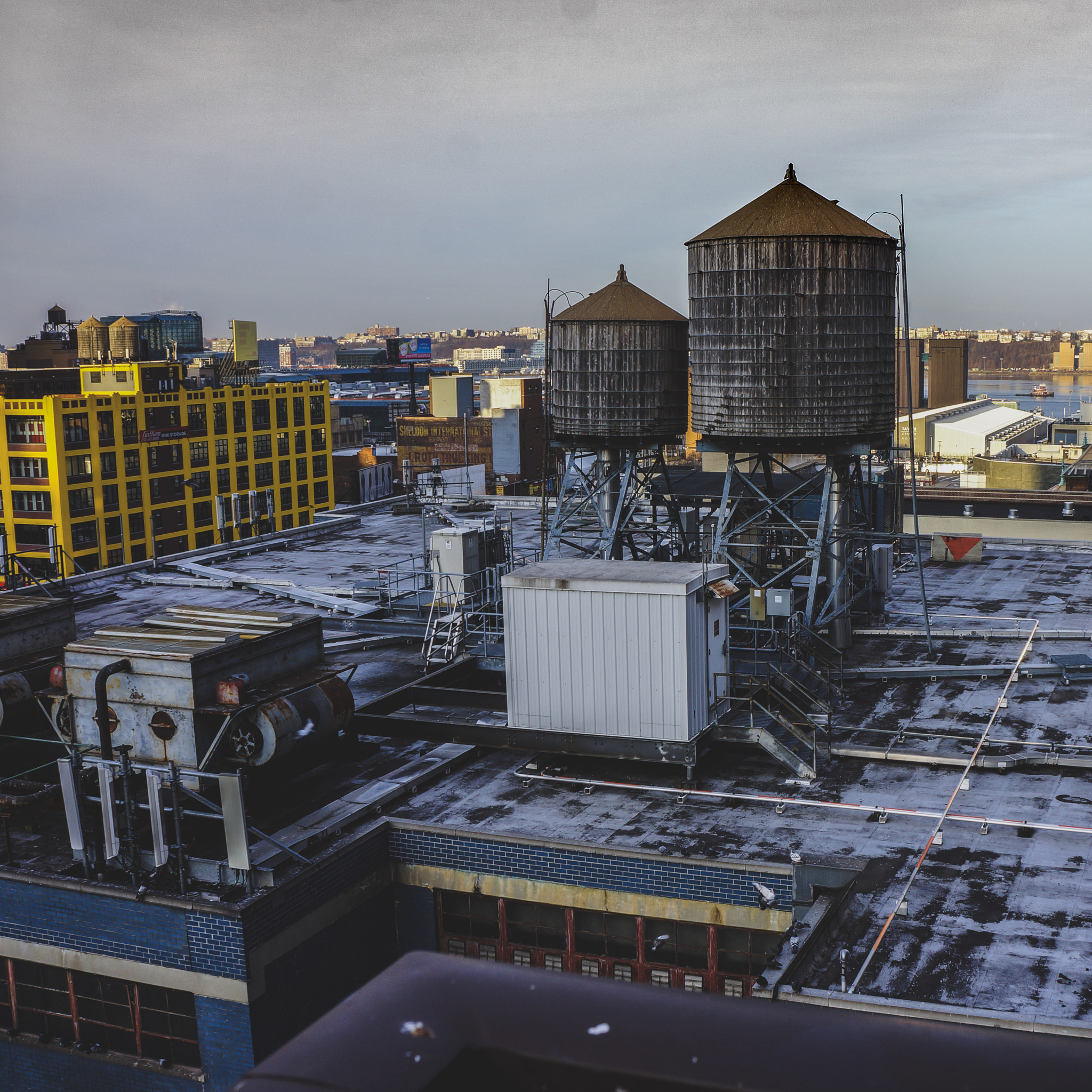 Sony Alpha NEX-7 sample photo. Manhattan. roof photography