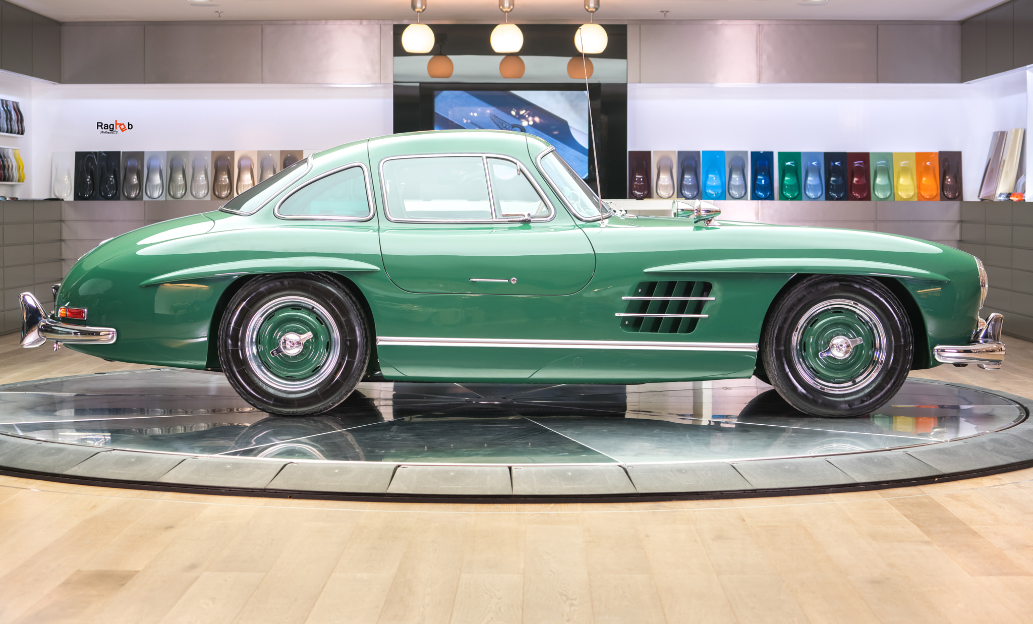 Sony a7R II + Sony FE 70-200mm F4 G OSS sample photo. Mercedes benz old models photography