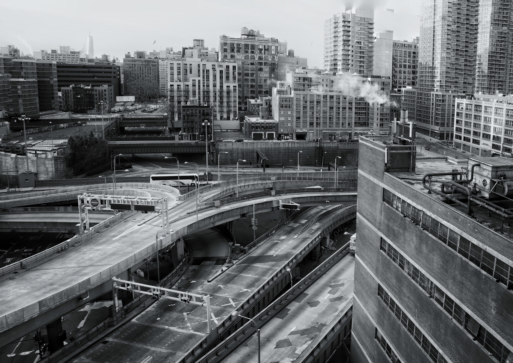 Tamron 18-200mm F3.5-6.3 Di III VC sample photo. Manhattan photography