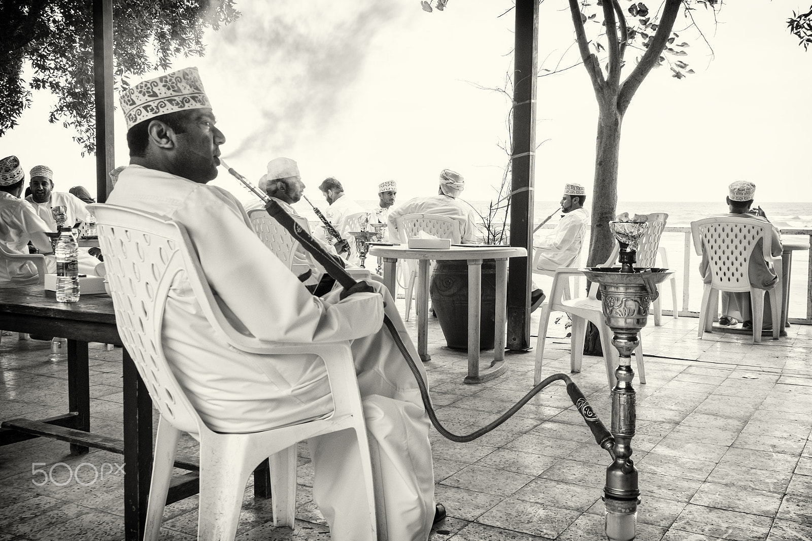 Fujifilm X-E2 + Fujifilm XF 10-24mm F4 R OIS sample photo. Shisha pipe cafe, muscat, oman photography