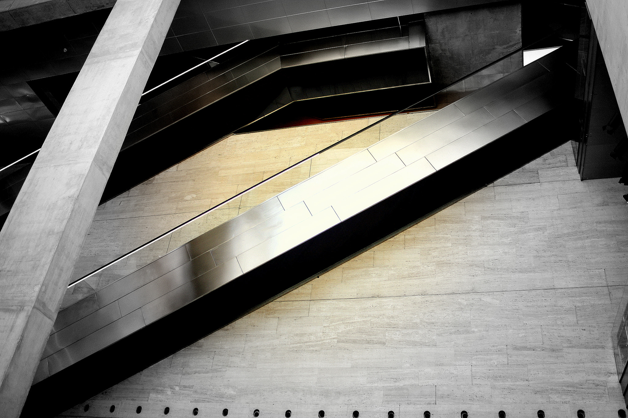 Canon EF-S 18-55mm F3.5-5.6 II sample photo. Stairway to heaven photography