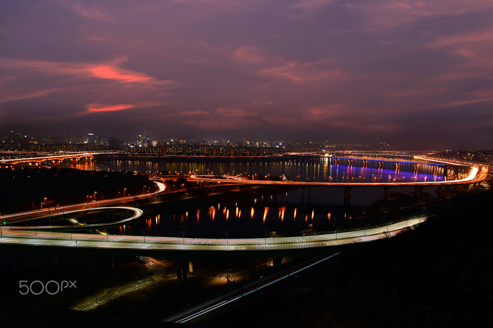 Nikon AF Nikkor 20mm F2.8D sample photo. Cityscape photography