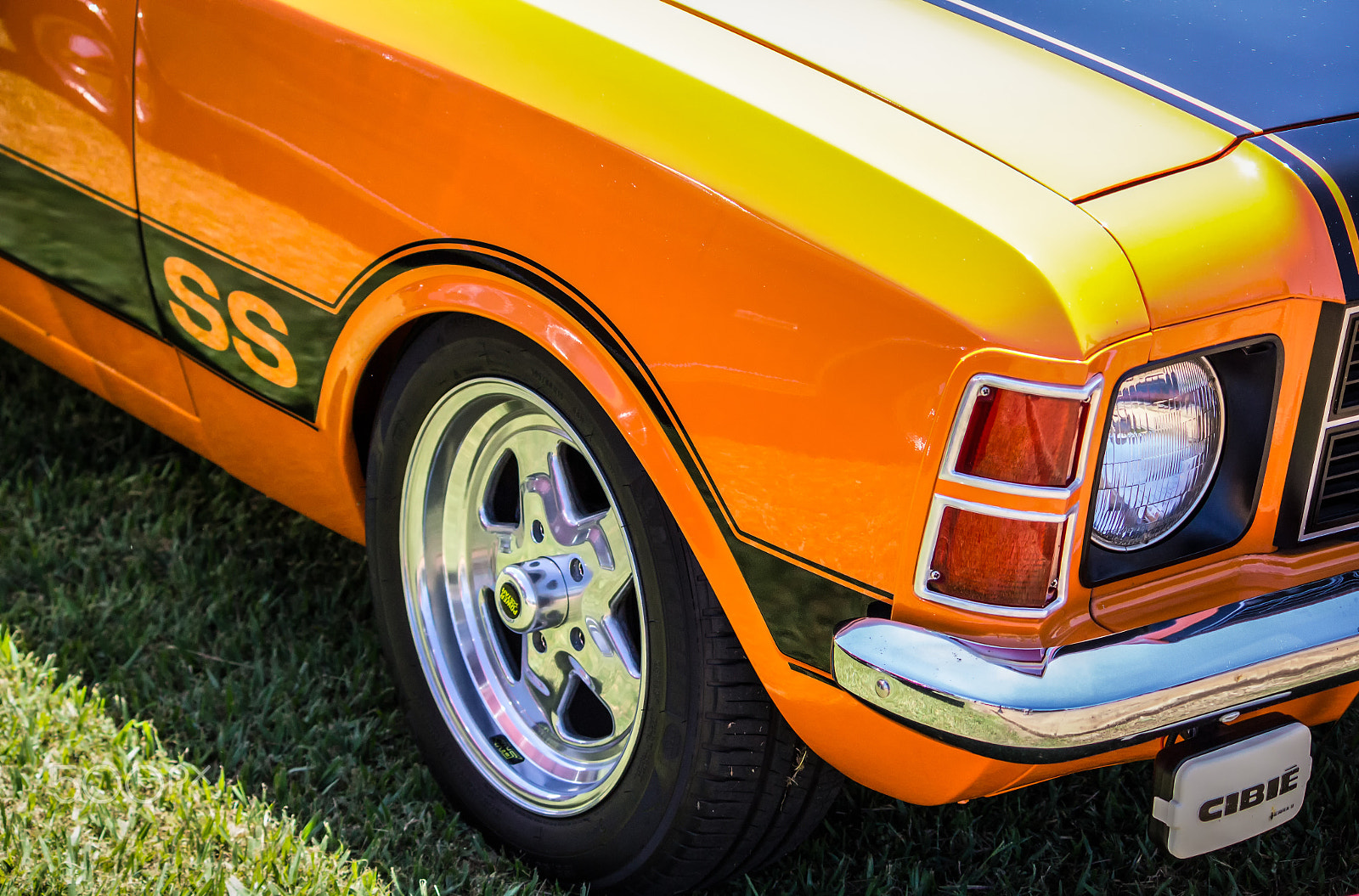 Canon EF-S 55-250mm F4-5.6 IS II sample photo. Vintage car show photography