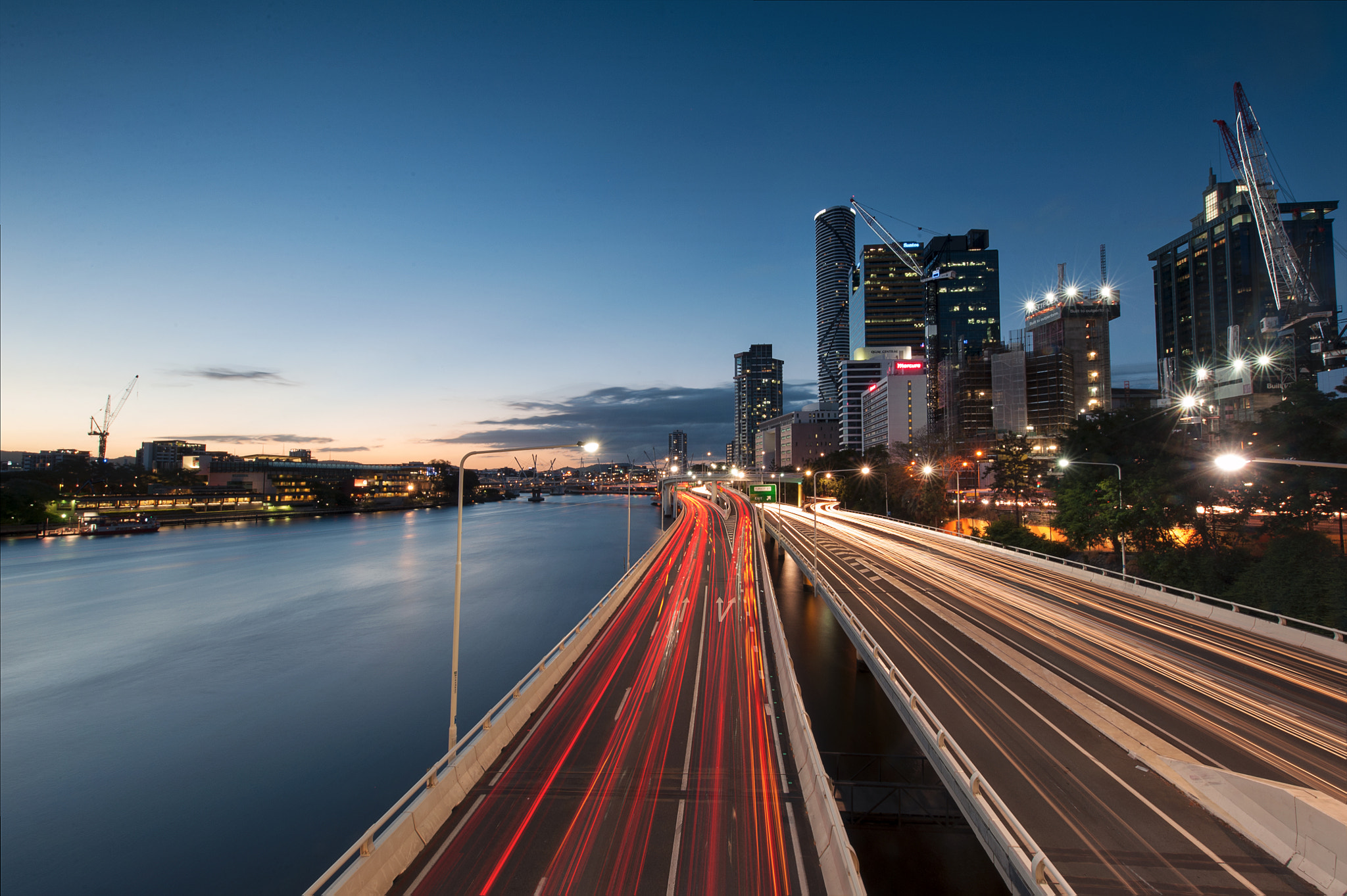 Nikon AF-S Nikkor 14-24mm F2.8G ED sample photo. Brisbane cbd photography