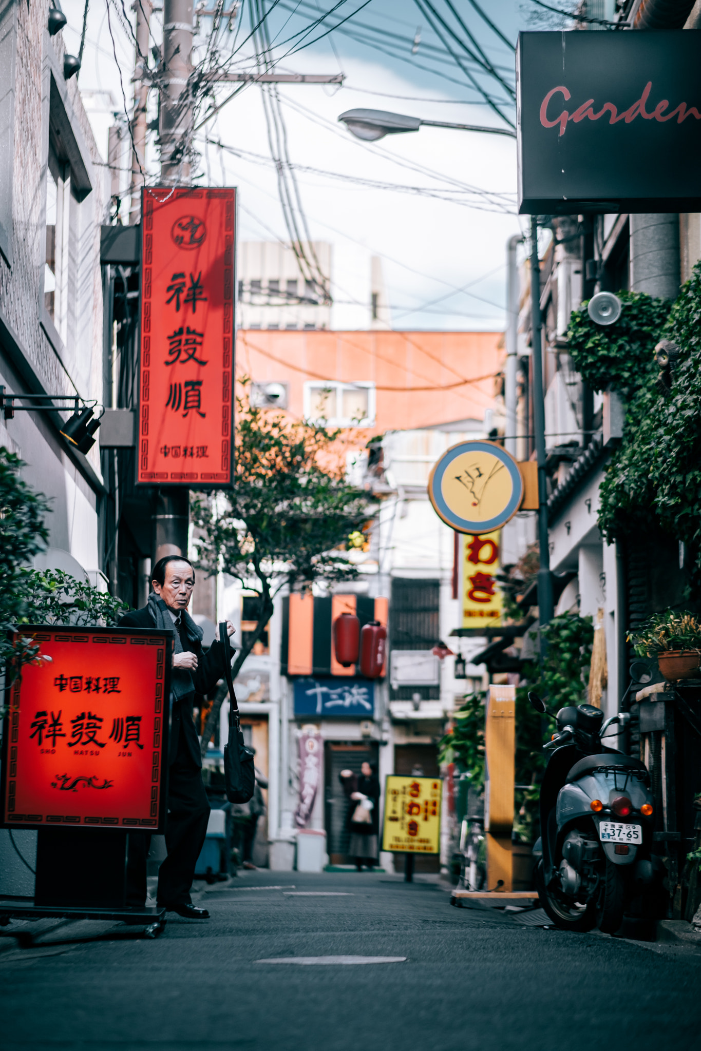 Fujifilm XF 56mm F1.2 R APD sample photo. Everyday life in japan. photography