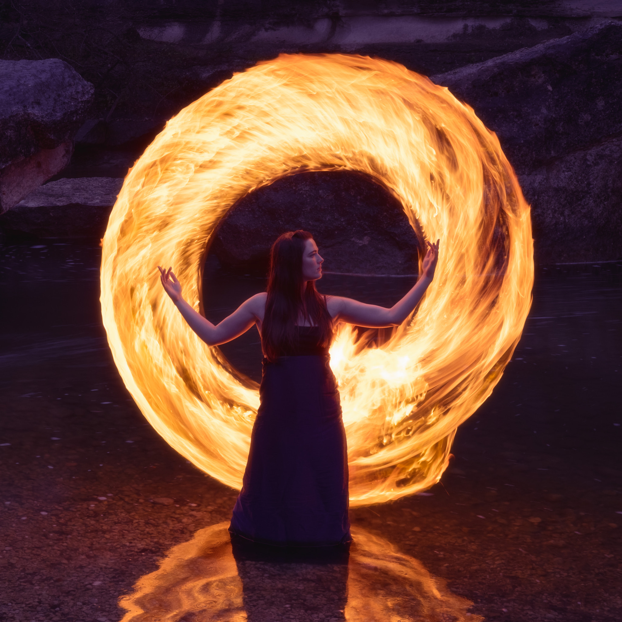 Fujifilm X-T1 + Fujifilm XF 35mm F2 R WR sample photo. Flame circle photography