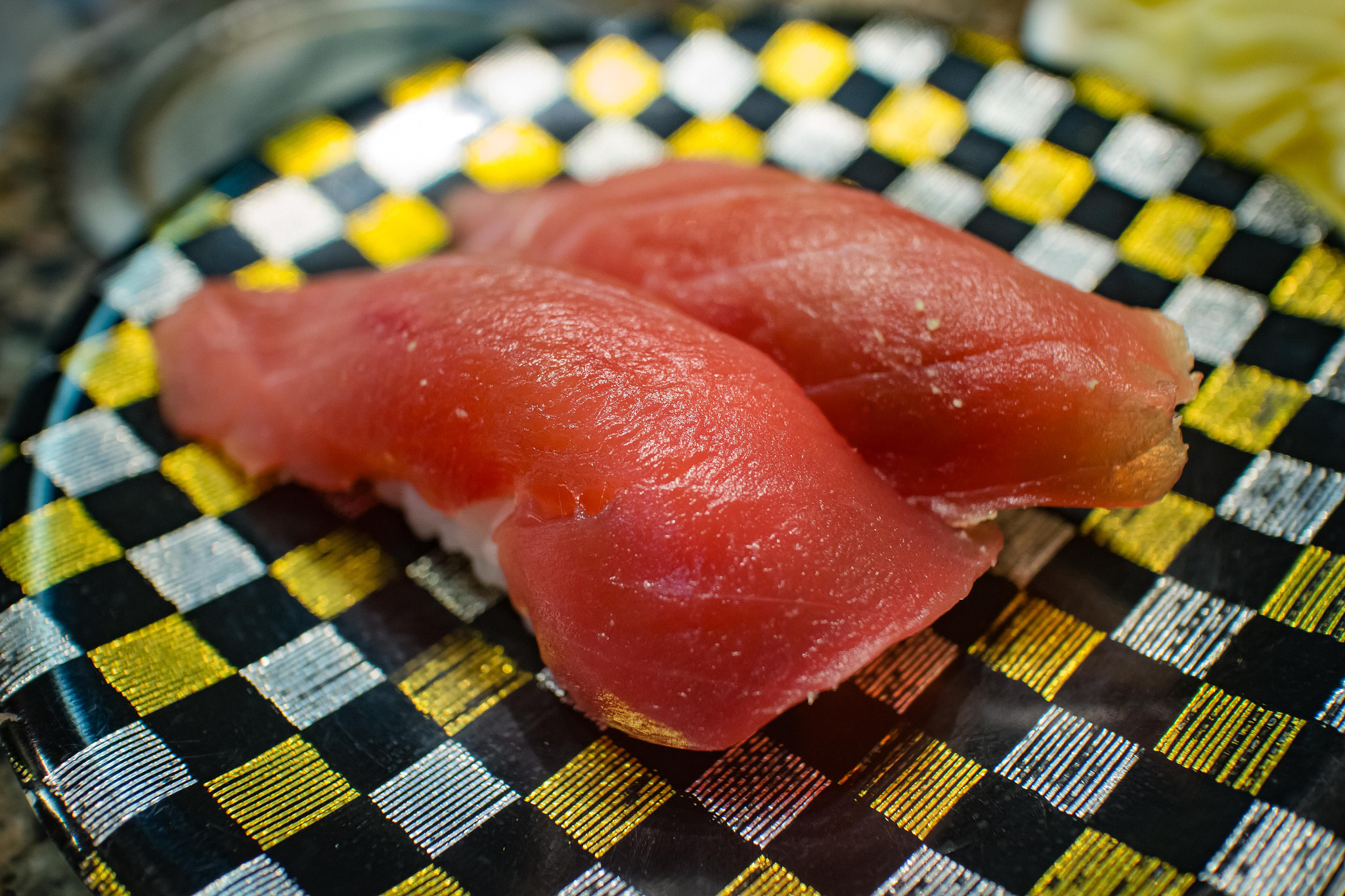 Canon EOS M + Canon EF-M 22mm F2 STM sample photo. Sushi photography