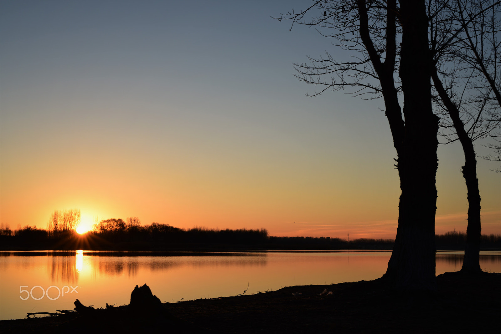 Nikon D810 sample photo. Sunrise in the riverside photography