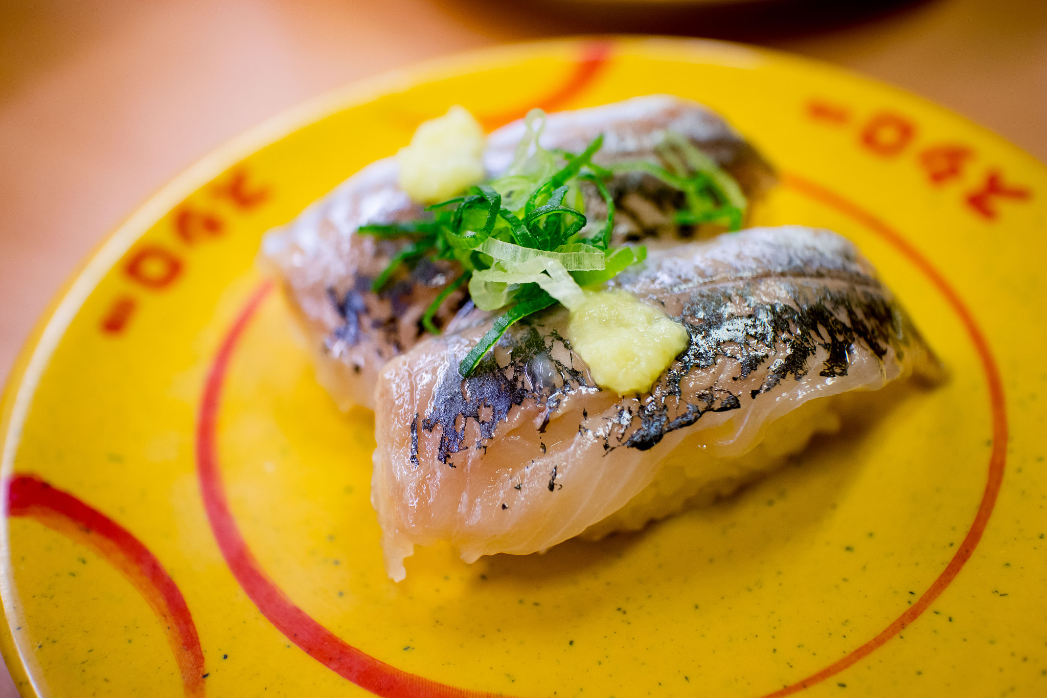 Canon EOS M + Canon EF-M 22mm F2 STM sample photo. Sushi photography