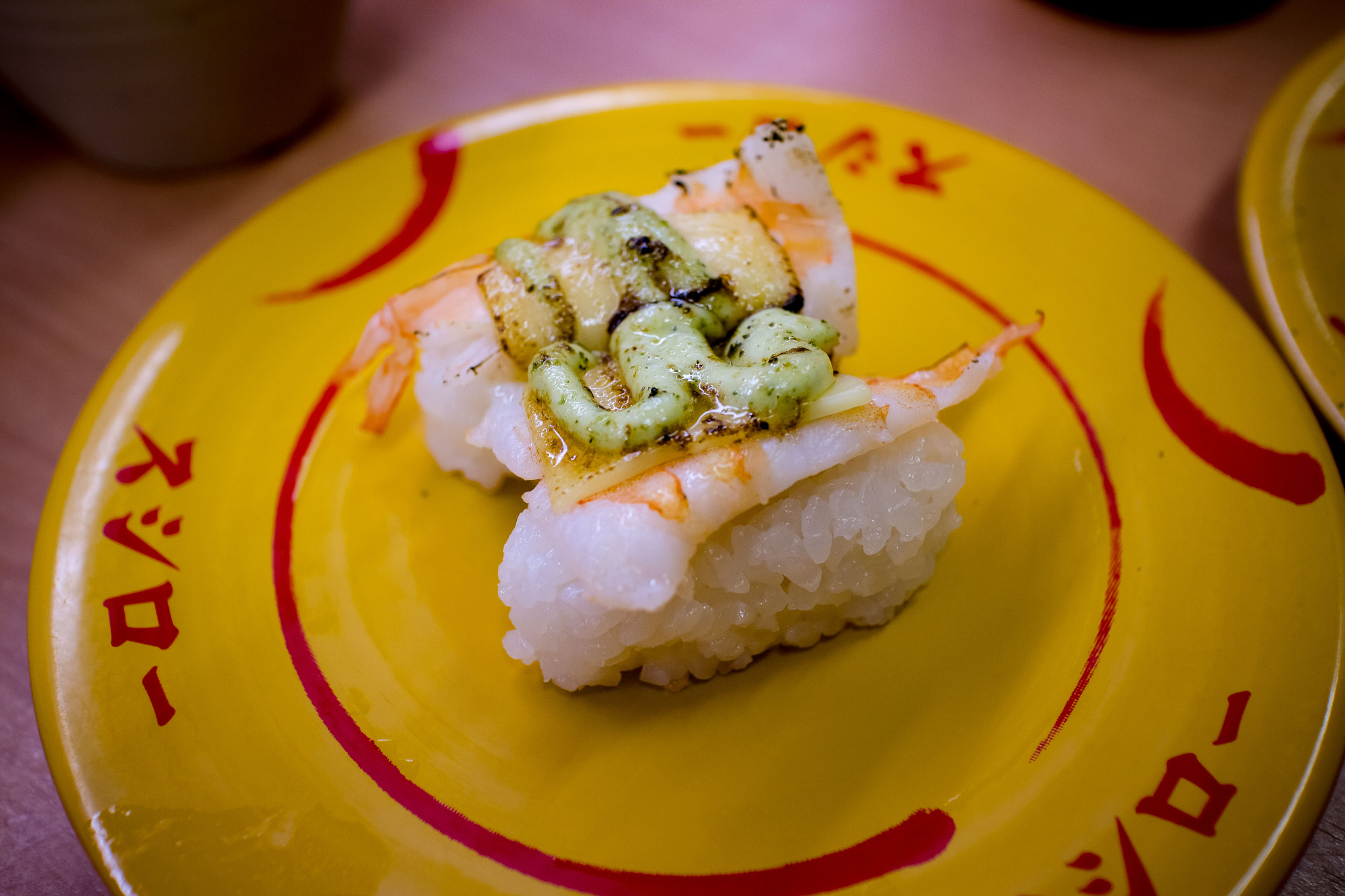 Canon EOS M + Canon EF-M 22mm F2 STM sample photo. Sushi photography