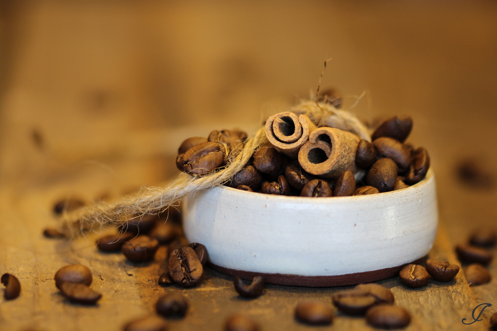 Sigma 105mm F2.8 EX DG OS HSM sample photo. Cinnamoncoffee photography