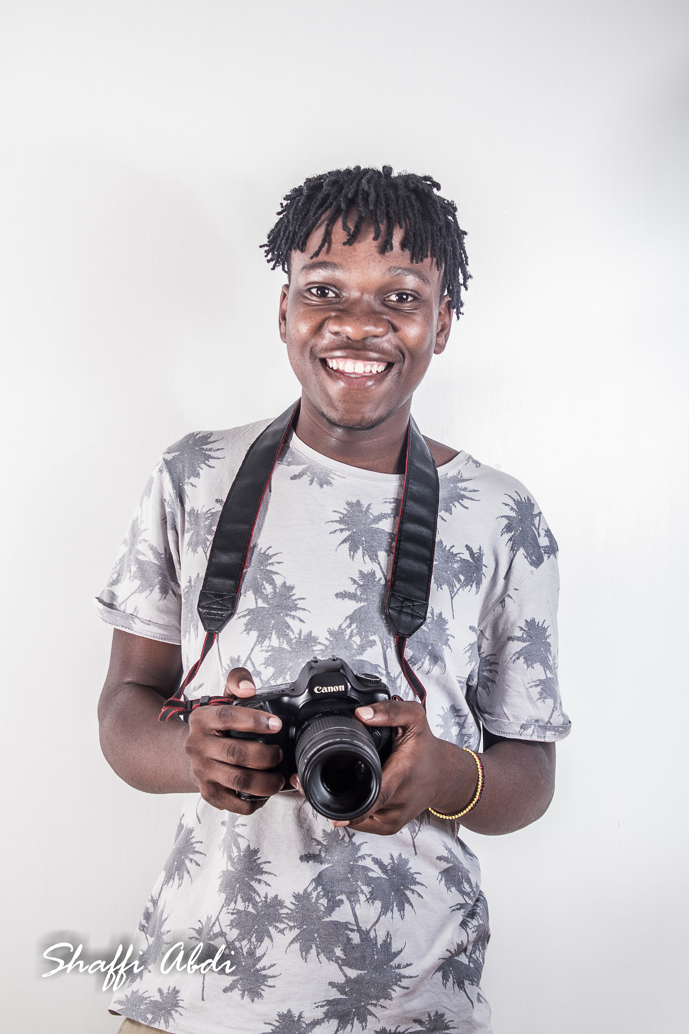 Canon EF-S 18-55mm F3.5-5.6 IS sample photo. African tribal arts photography