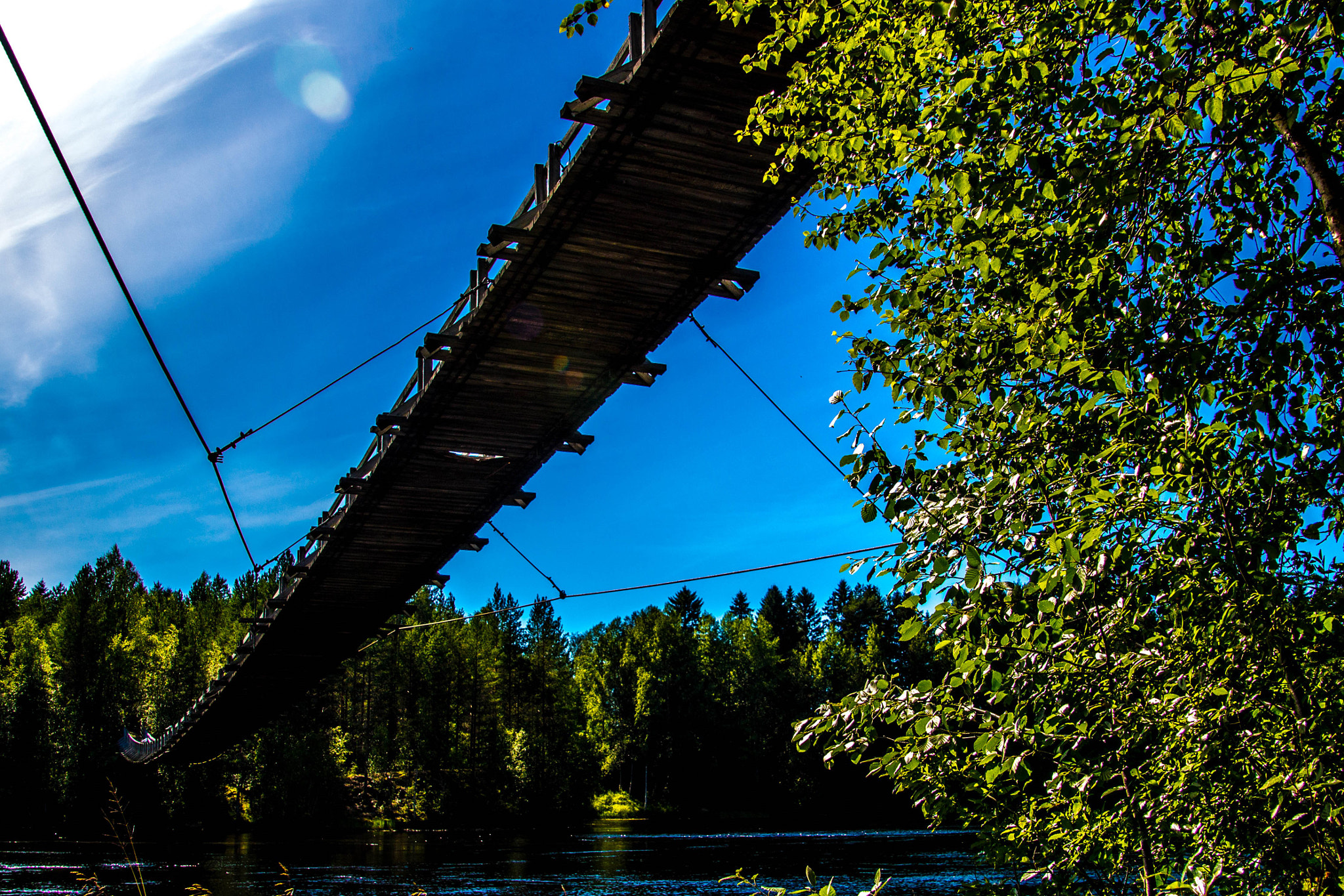 Canon EOS 100D (EOS Rebel SL1 / EOS Kiss X7) sample photo. An old walking bridge photography