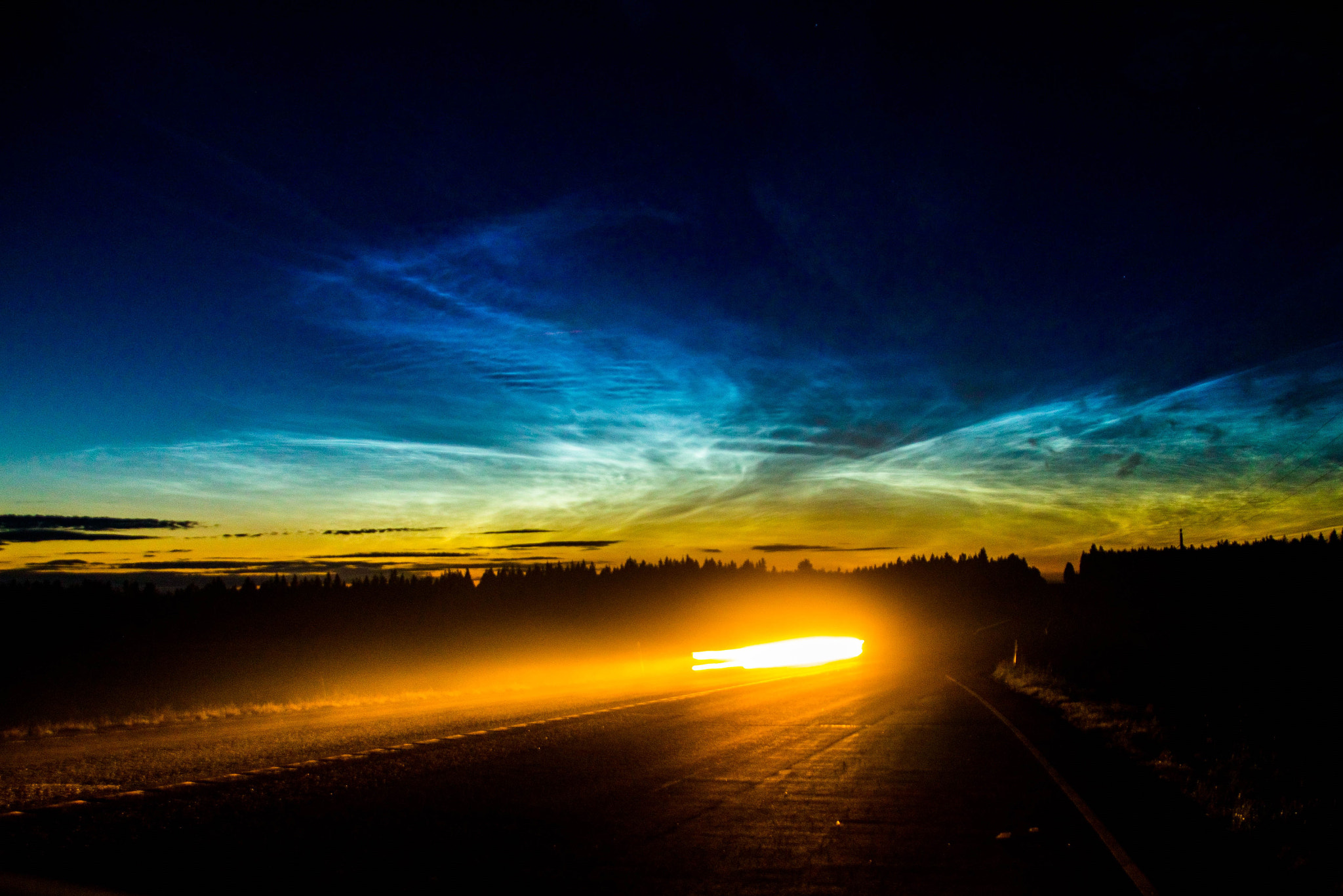 Canon EOS 100D (EOS Rebel SL1 / EOS Kiss X7) sample photo. Noctilucent clouds photography
