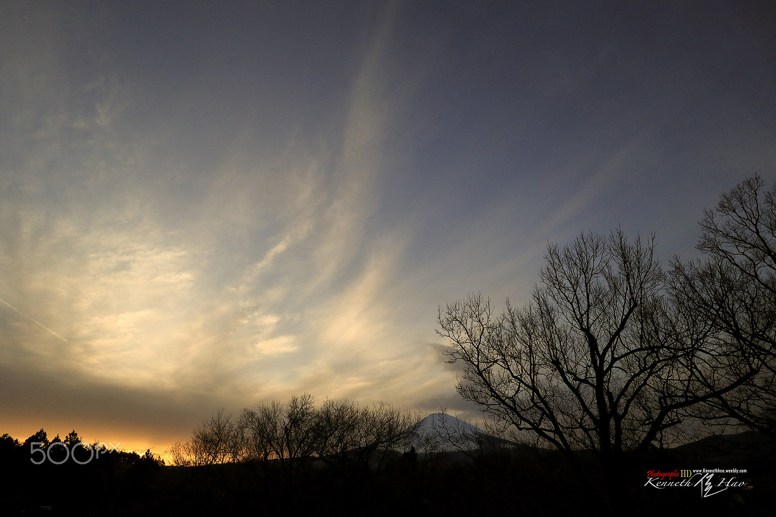 Canon EOS M5 + Canon EF-M 11-22mm F4-5.6 IS STM sample photo. Fuji sunset photography