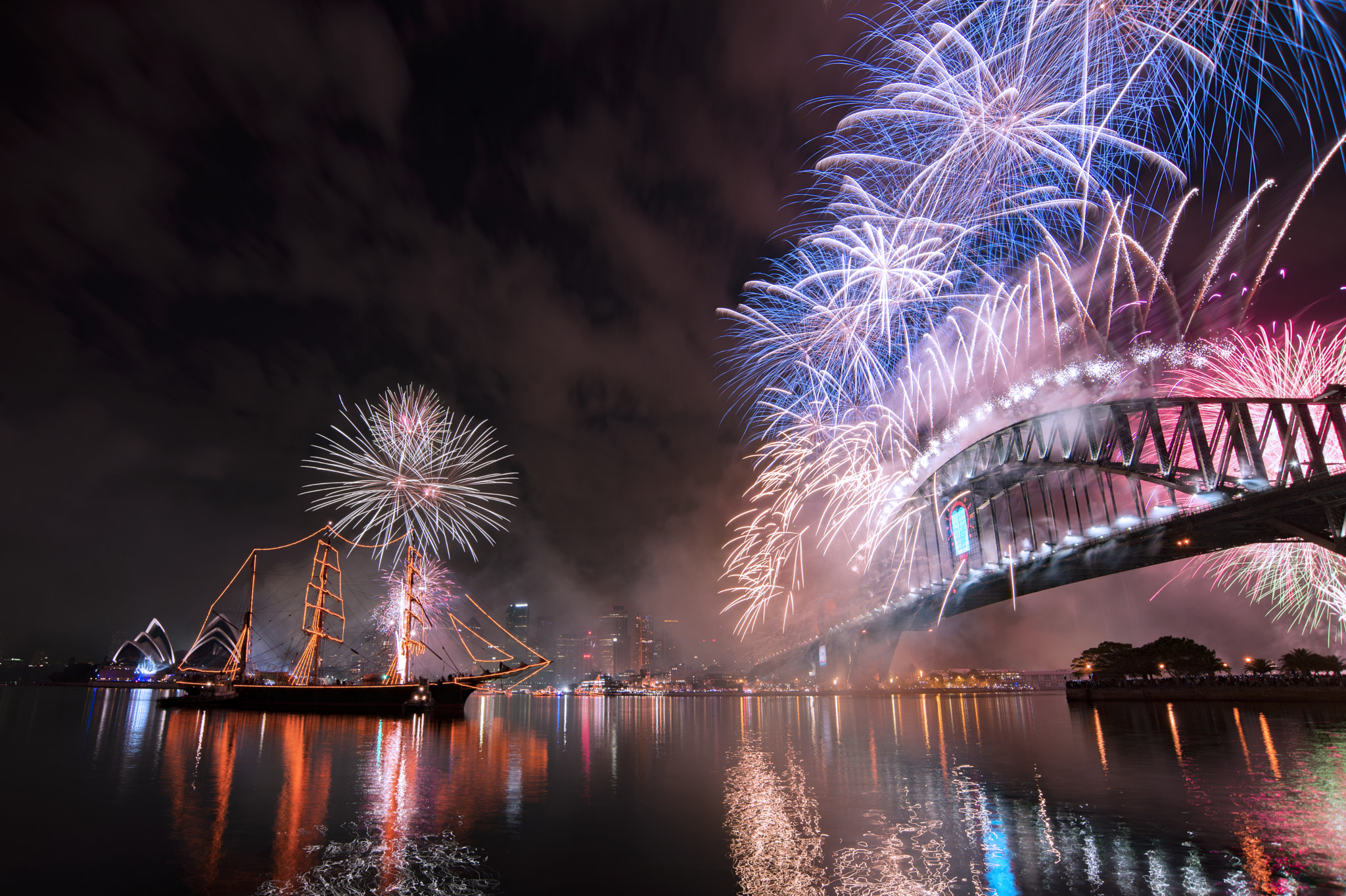 Nikon D600 sample photo. 2017 happy new year photography