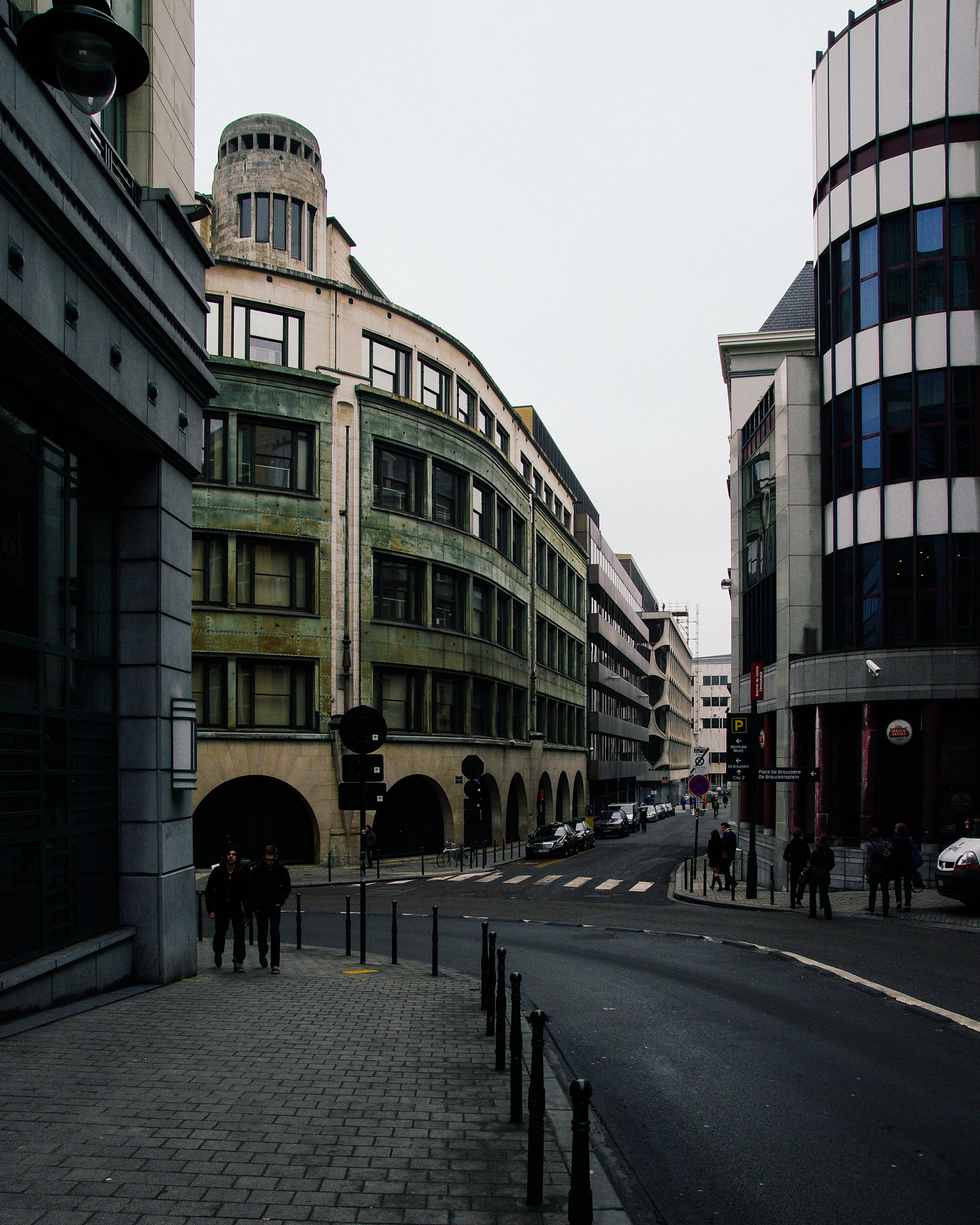 Pentax K20D + Tamron SP AF 17-50mm F2.8 XR Di II LD Aspherical (IF) sample photo. Gloomy brussels photography