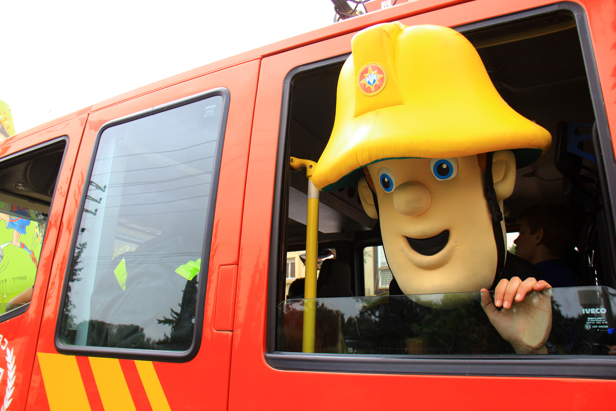Canon EF-S 18-200mm F3.5-5.6 IS sample photo. Sam the fireman photography