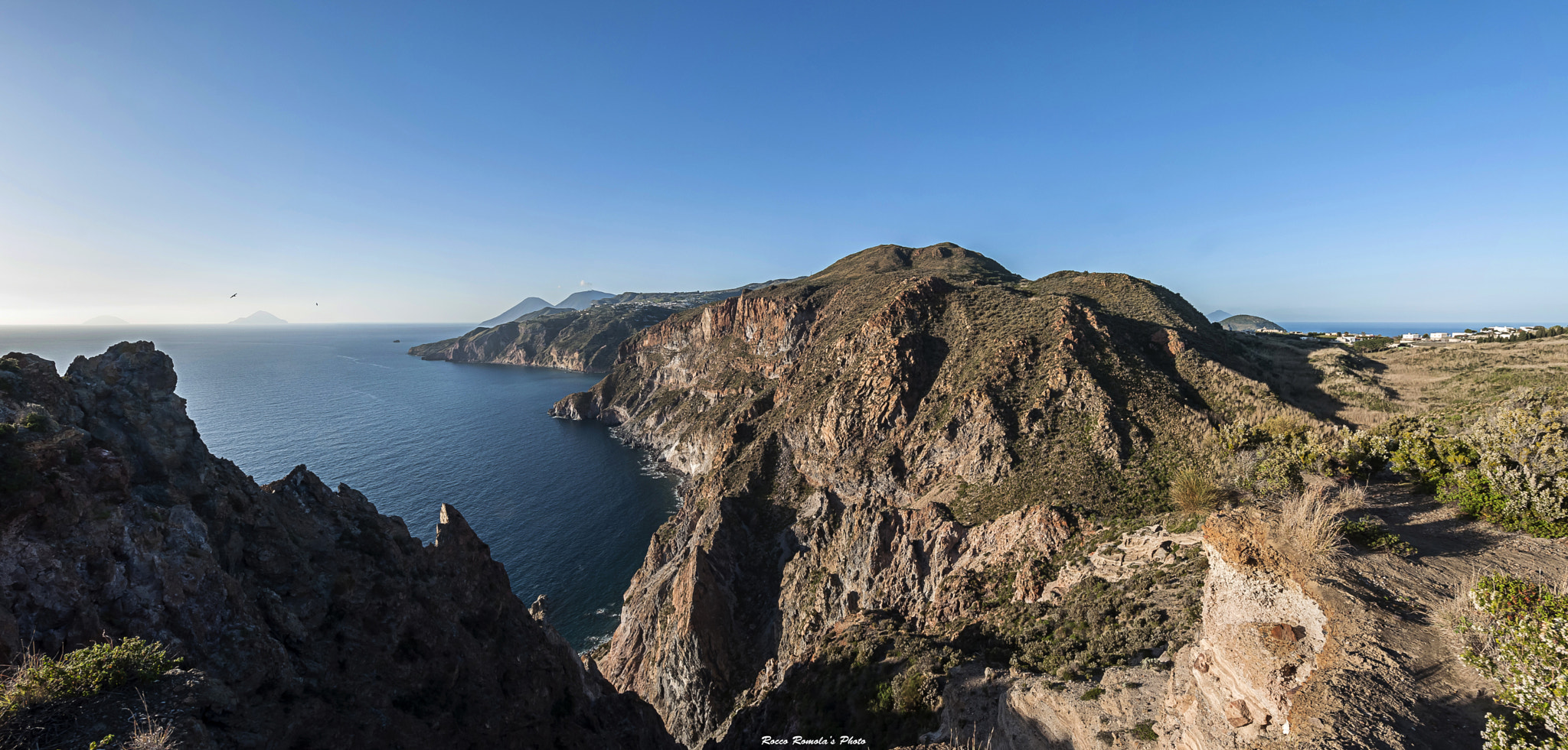 Samyang 14mm F2.8 ED AS IF UMC sample photo. Panoramica su lipari photography