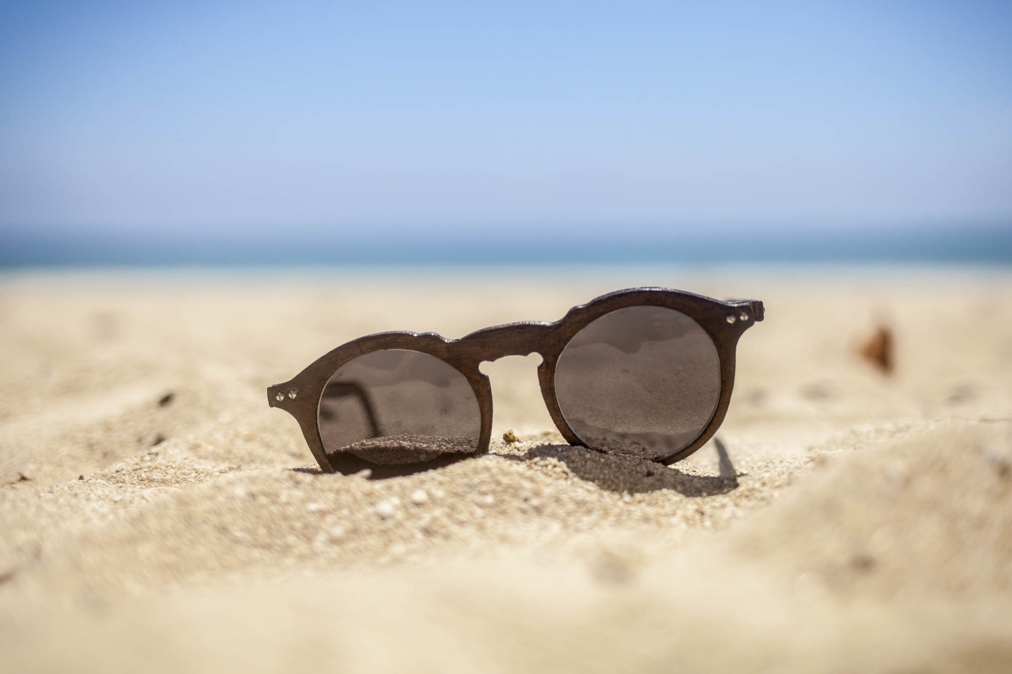 Canon EF 35mm F2 IS USM sample photo. Sunnysunday glasses at havana photography