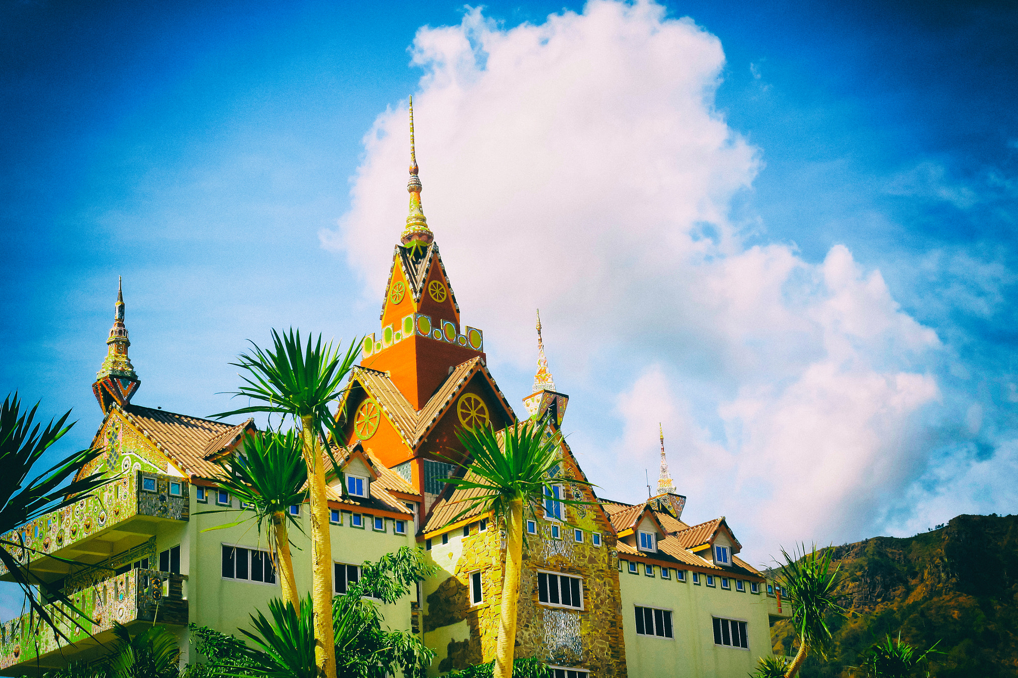 Canon EOS 50D sample photo. Place of worship of buddhists the temple is a buddhist wat pra t photography