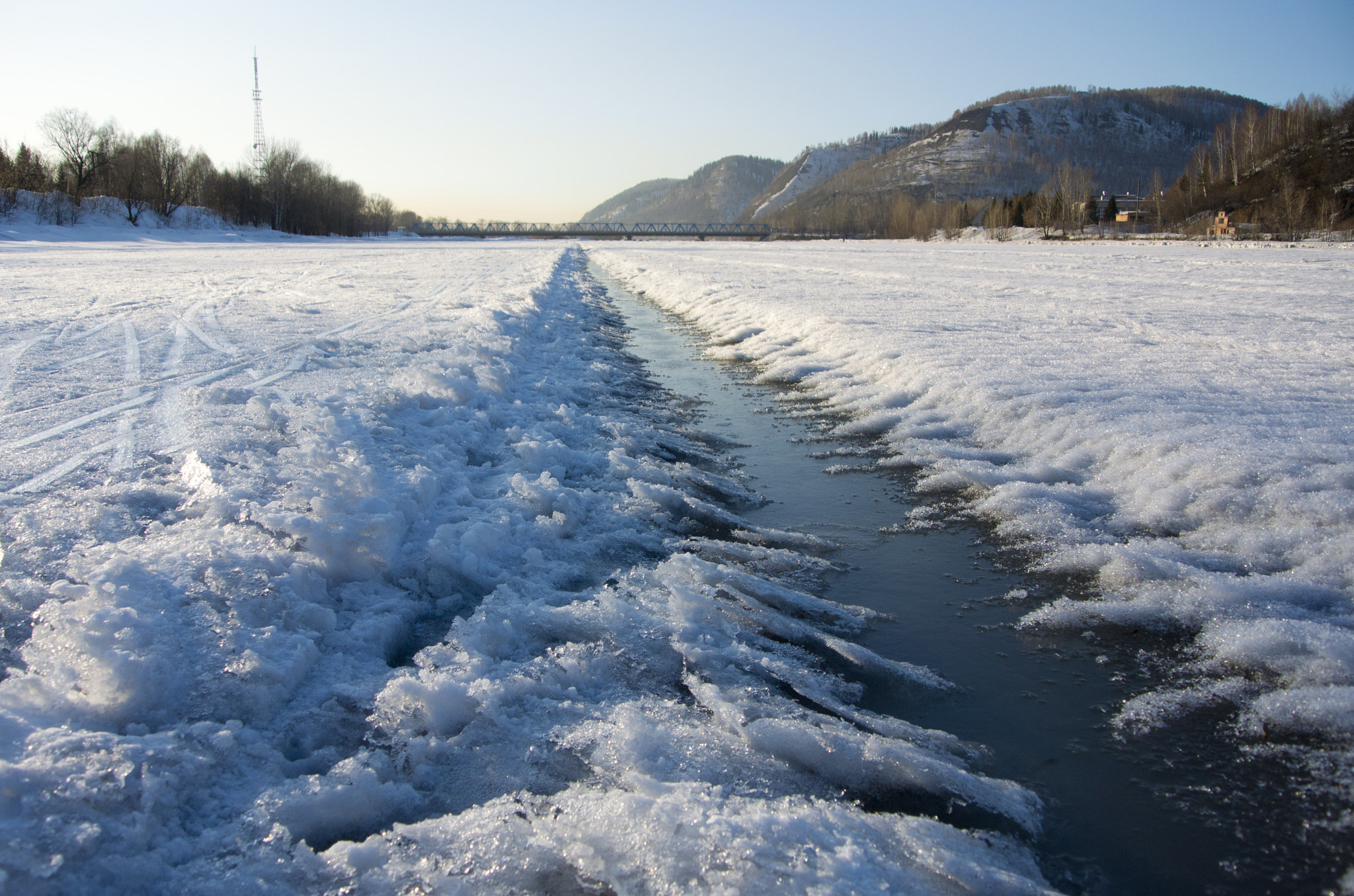 Nikon 1 Nikkor VR 10-30mm F3.5-5.6 sample photo. Следы photography