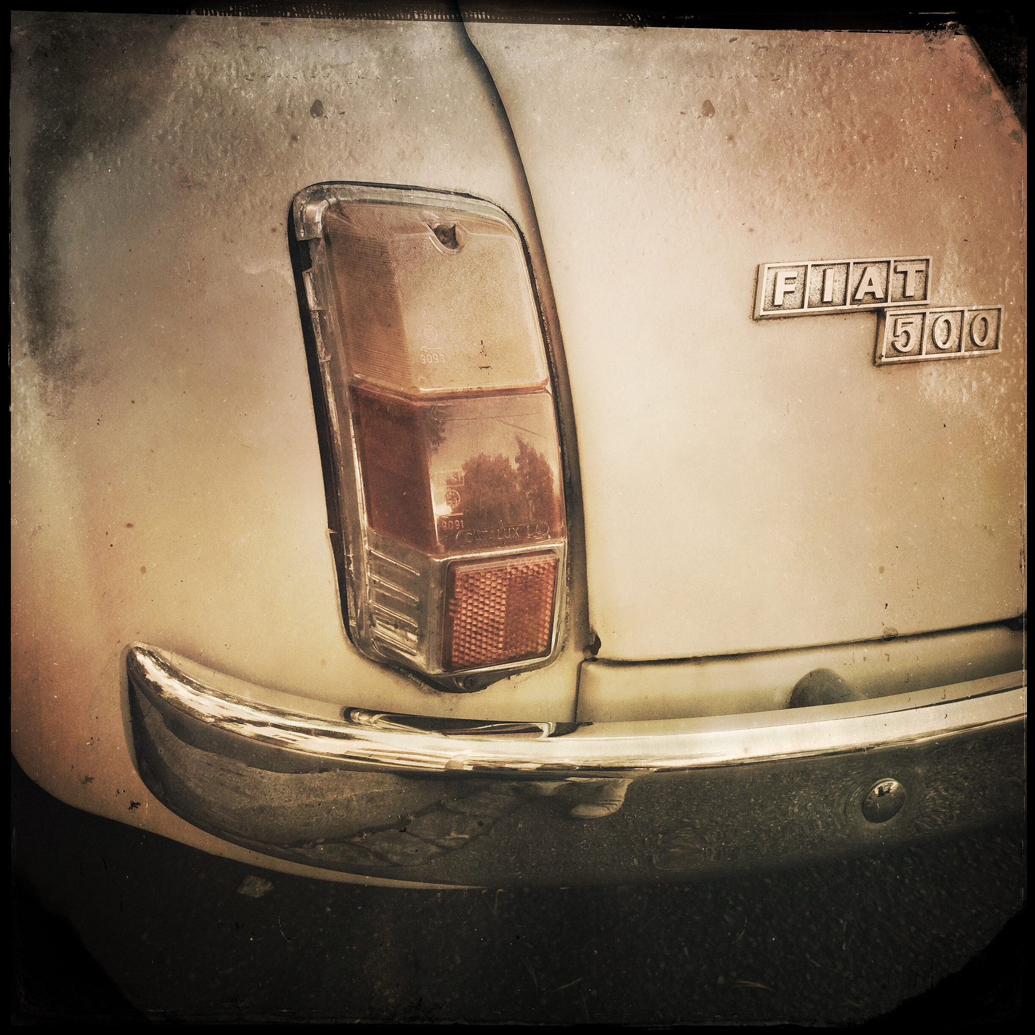 Hipstamatic 320 sample photo. Fiat 500 photography