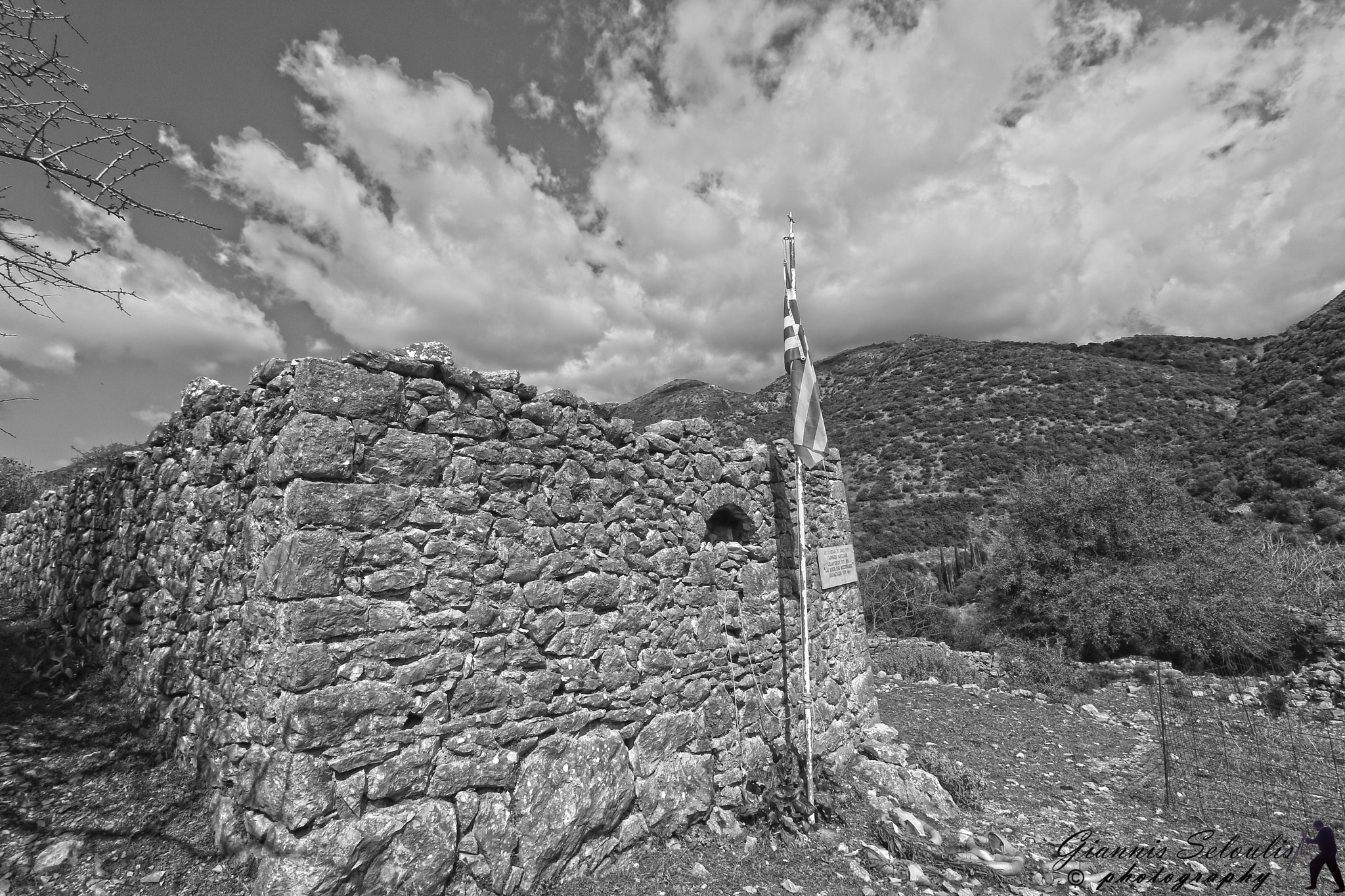 Canon EOS 760D (EOS Rebel T6s / EOS 8000D) sample photo. Tο σπίτι του Γιαννάκη Γκρίτζαλη στο Άνω Ψάρι Μεσσηνίας photography