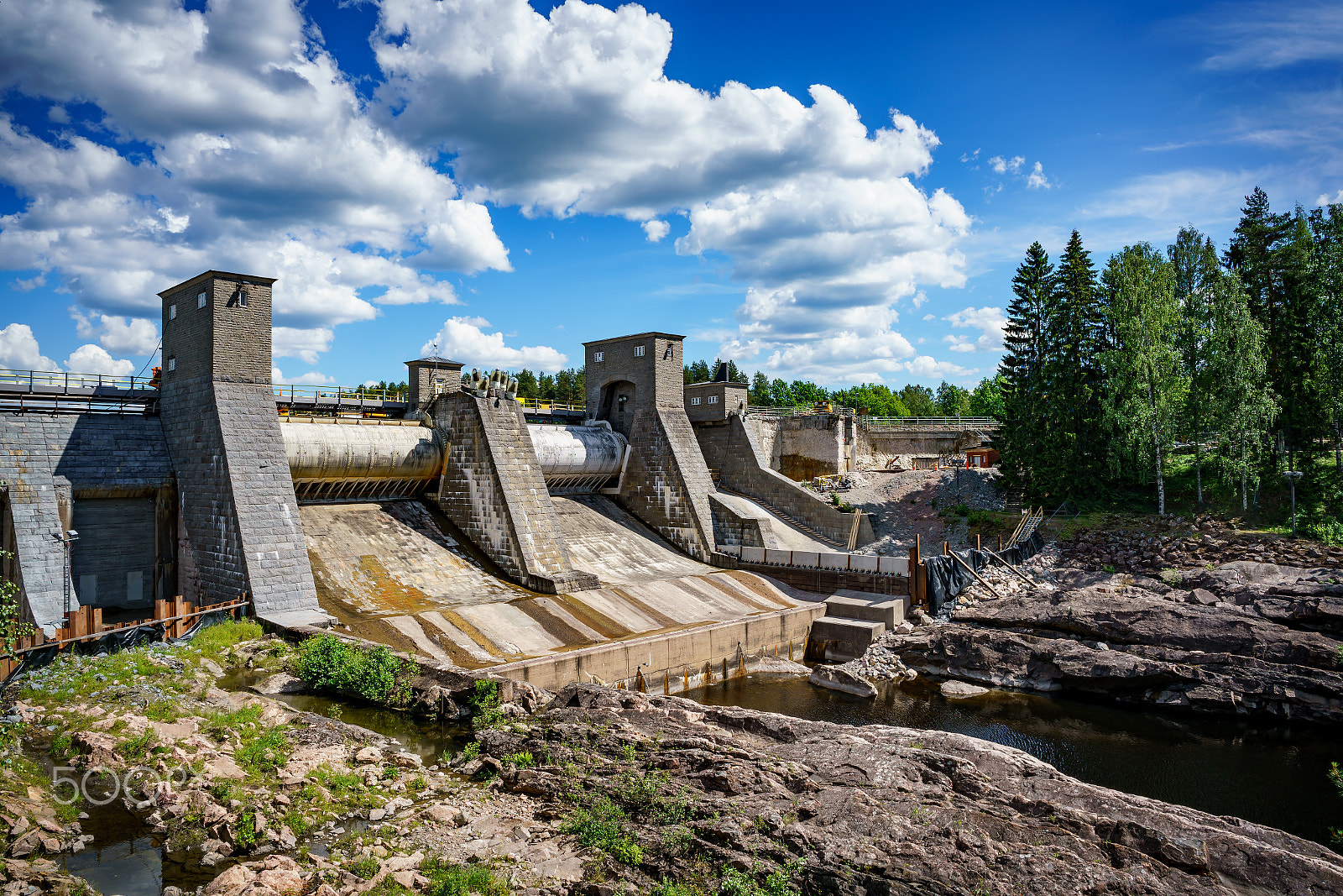Sony a7R II + ZEISS Batis 25mm F2 sample photo. Hydroelectric power station dam in imatra photography