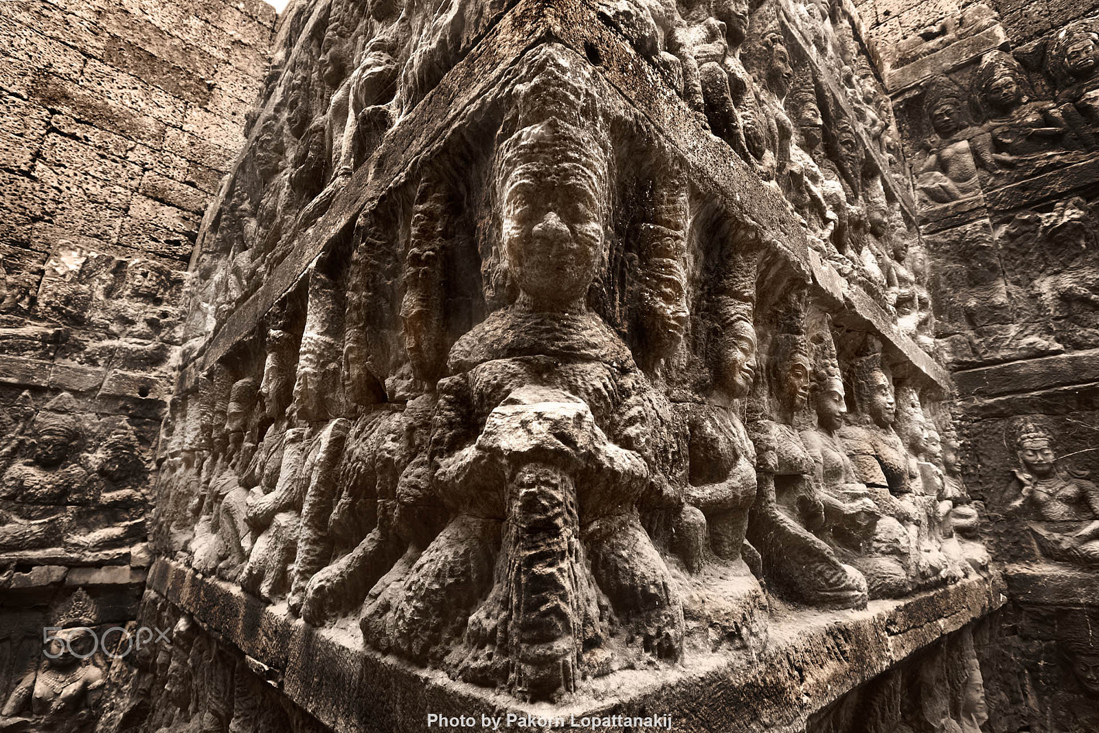 Canon EOS 40D + Canon EF-S 10-22mm F3.5-4.5 USM sample photo. King terrace ,angkor thom photography