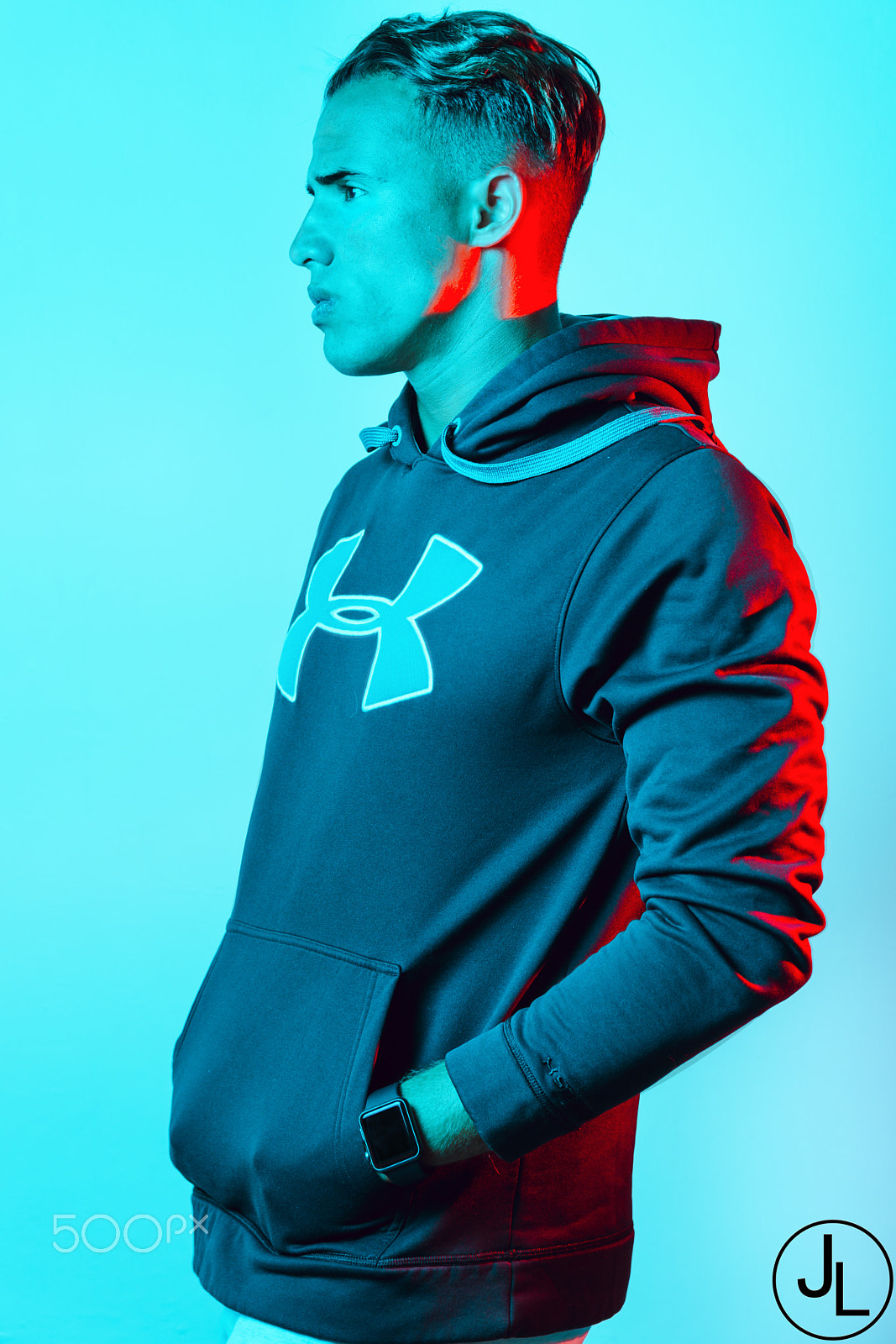 Sigma 17-50mm F2.8 EX DC OS HSM sample photo. The right clothing photography