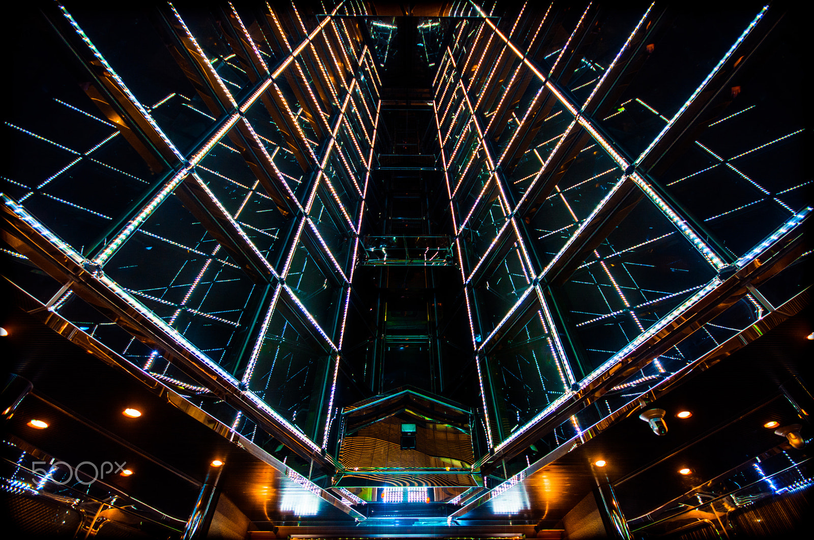Sigma 10-20mm F4-5.6 EX DC HSM sample photo. The maze photography