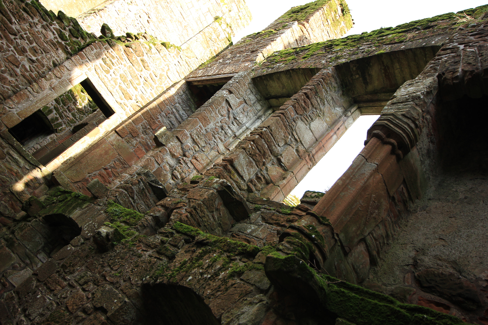 Canon EOS 550D (EOS Rebel T2i / EOS Kiss X4) sample photo. Castle hall photography