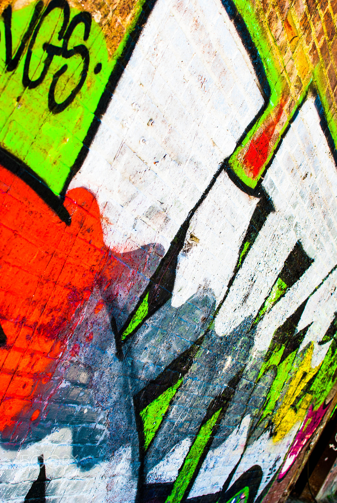 Nikon D80 + Nikon AF-S DX Nikkor 35mm F1.8G sample photo. Urban art photography