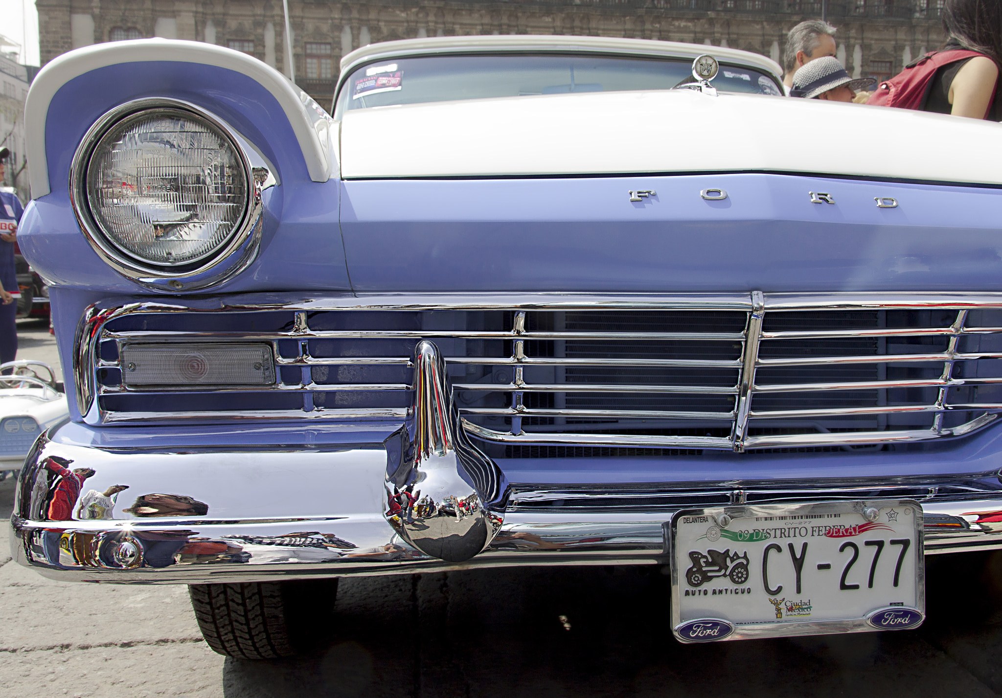 Canon EF-S 17-55mm F2.8 IS USM sample photo. Ford  cdmx photography