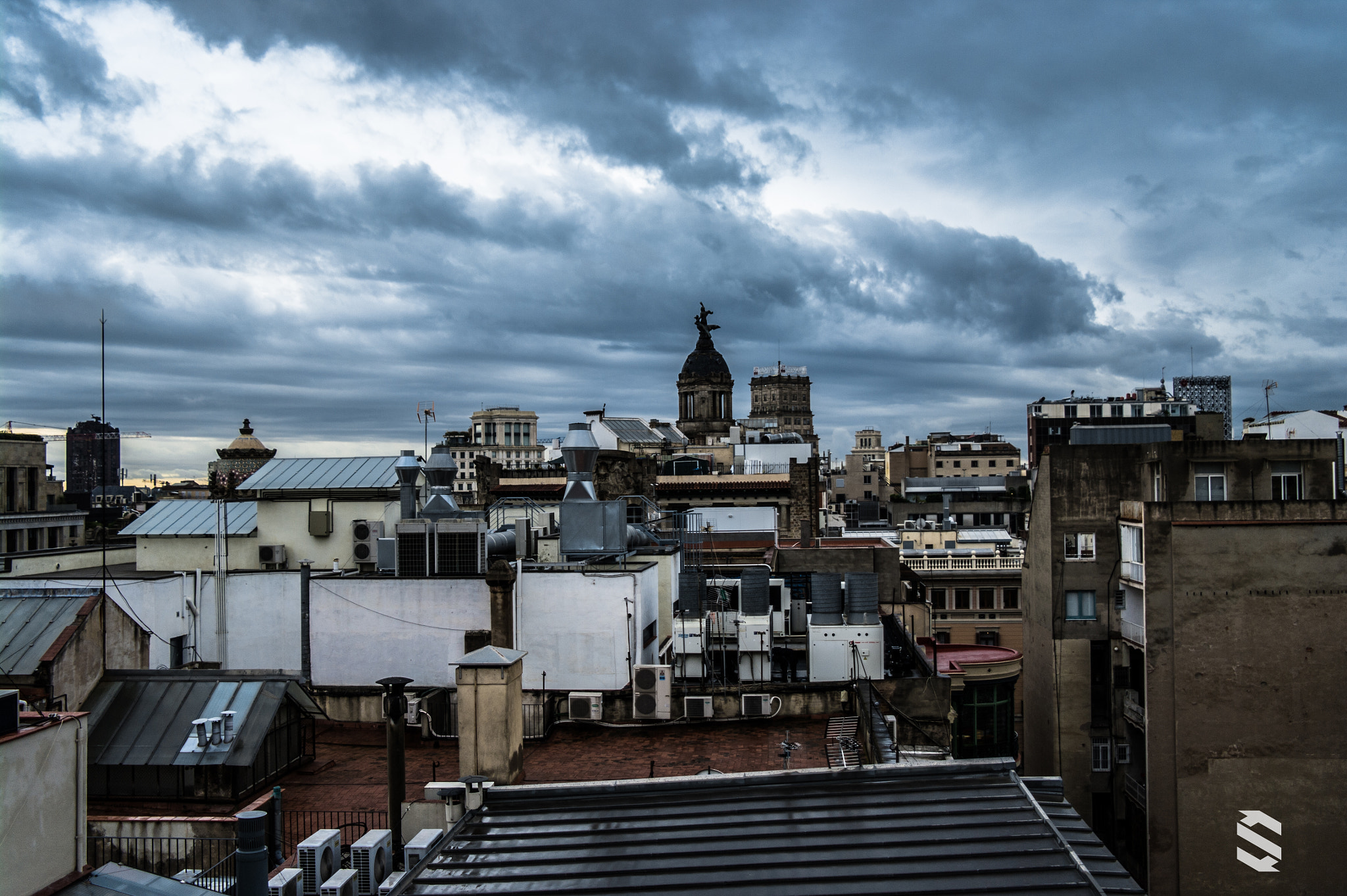 Samsung NX11 sample photo. Barcelona photography